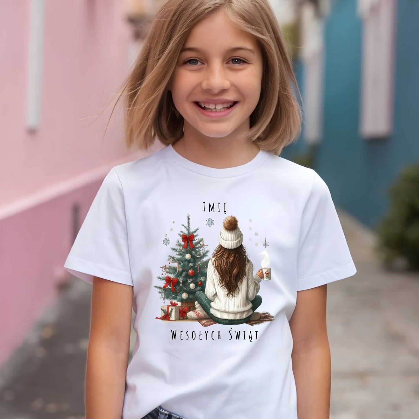 Koszulka dziecięca świąteczna - Dziewczyna przy choince - personalizowana BN15 - StoryCups.pl