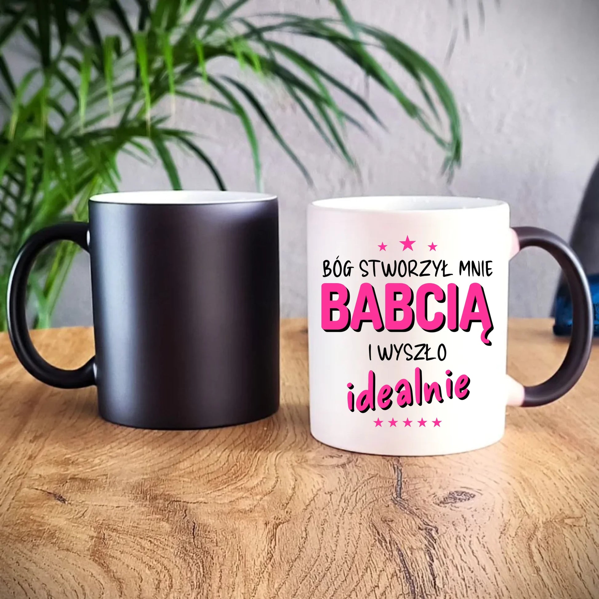 Kubek magiczny dla babci - Bóg stworzył mnie babcią i wyszło idealnie B08 - StoryCups.pl