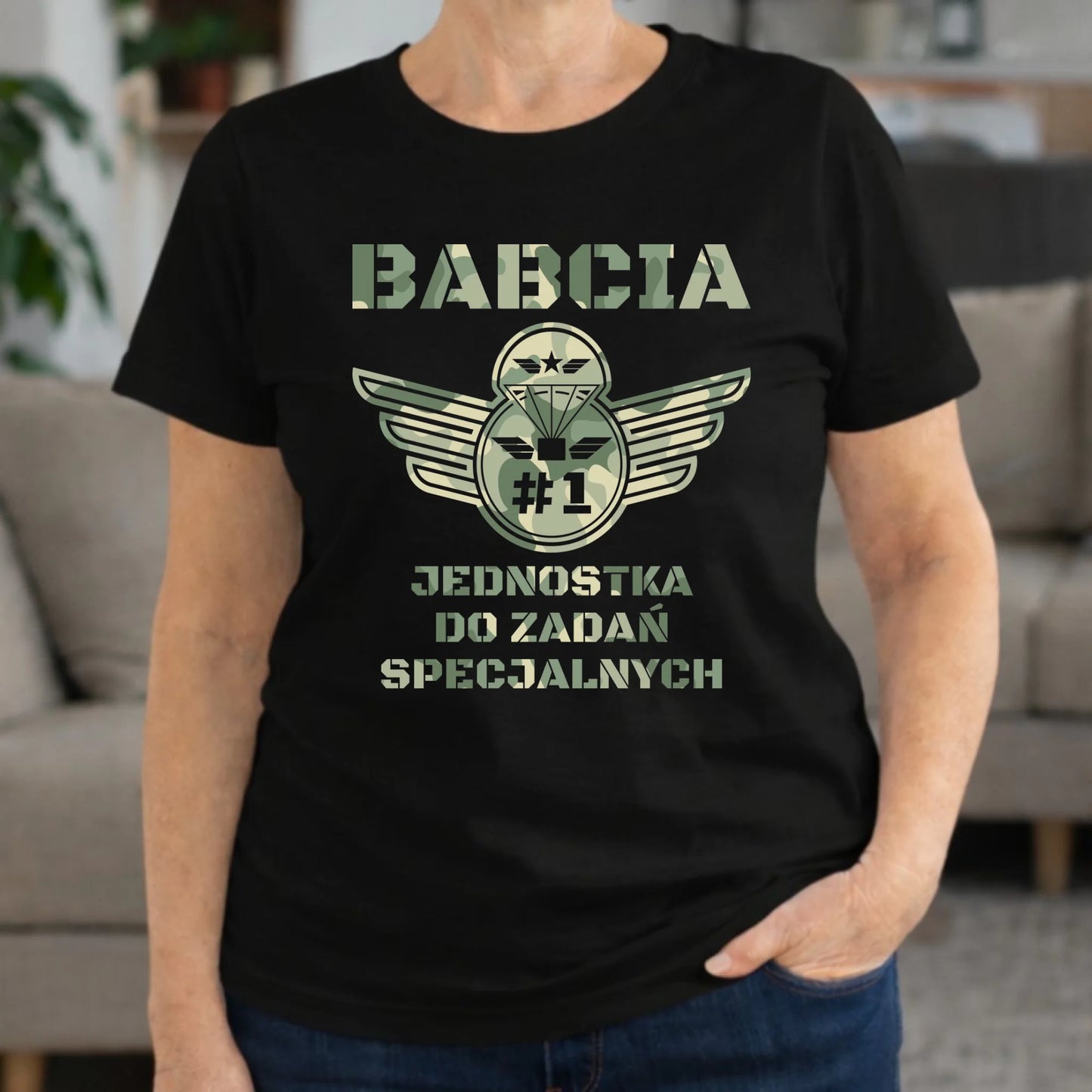 Koszulka dla babci - Babcia jednostka do zadań specjalnych B31 - StoryCups.pl