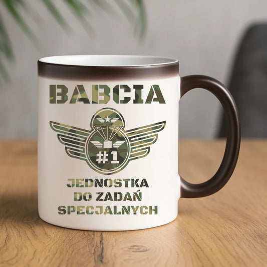 Kubek magiczny dla babci - Babcia jednostka do zadań specjalnych B31 - StoryCups.pl