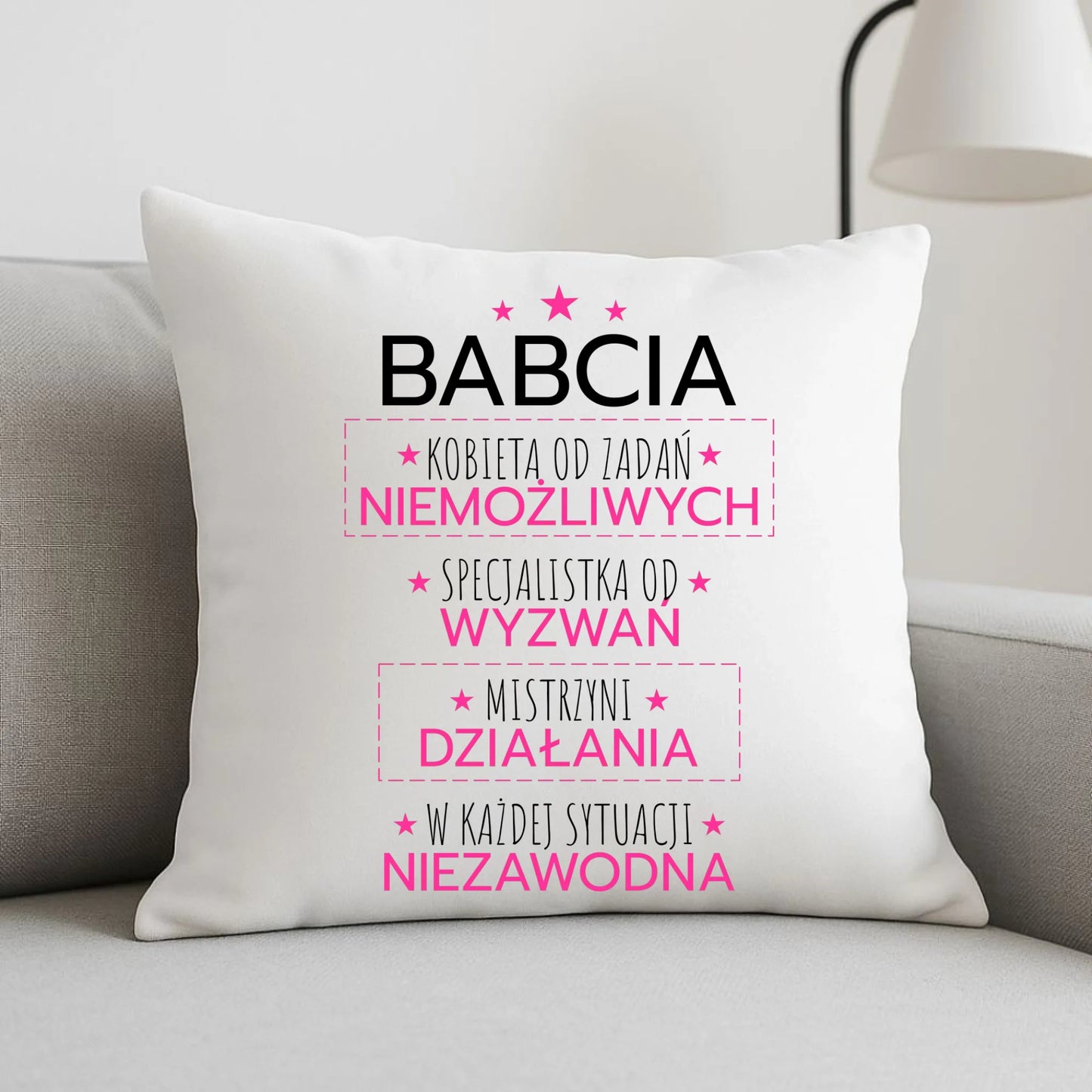 Poduszka dla babci - Babcia kobieta od zadań niemożliwych B30 - StoryCups.pl