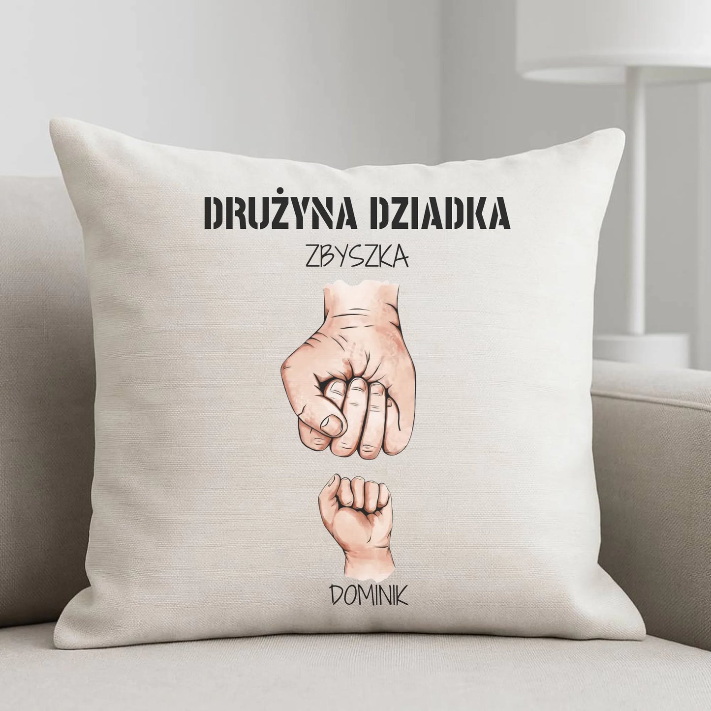 Poduszka dla dziadka - Drużyna dziadka 1-6 imion wnuków - personalizowana D07 - StoryCups.pl