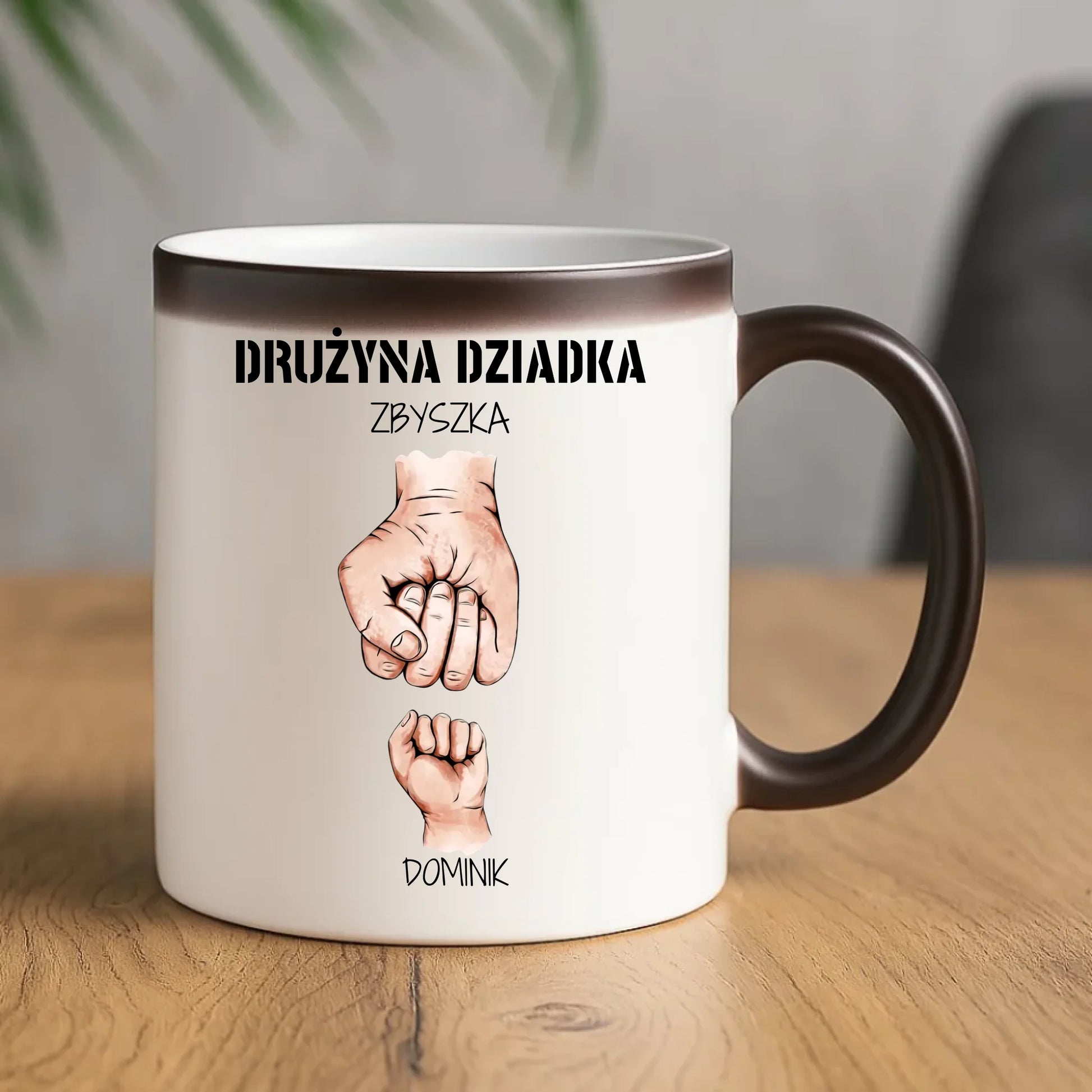 Kubek magiczny dla dziadka - Drużyna dziadka 1-6 imion wnuków - personalizowany D07 - StoryCups.pl