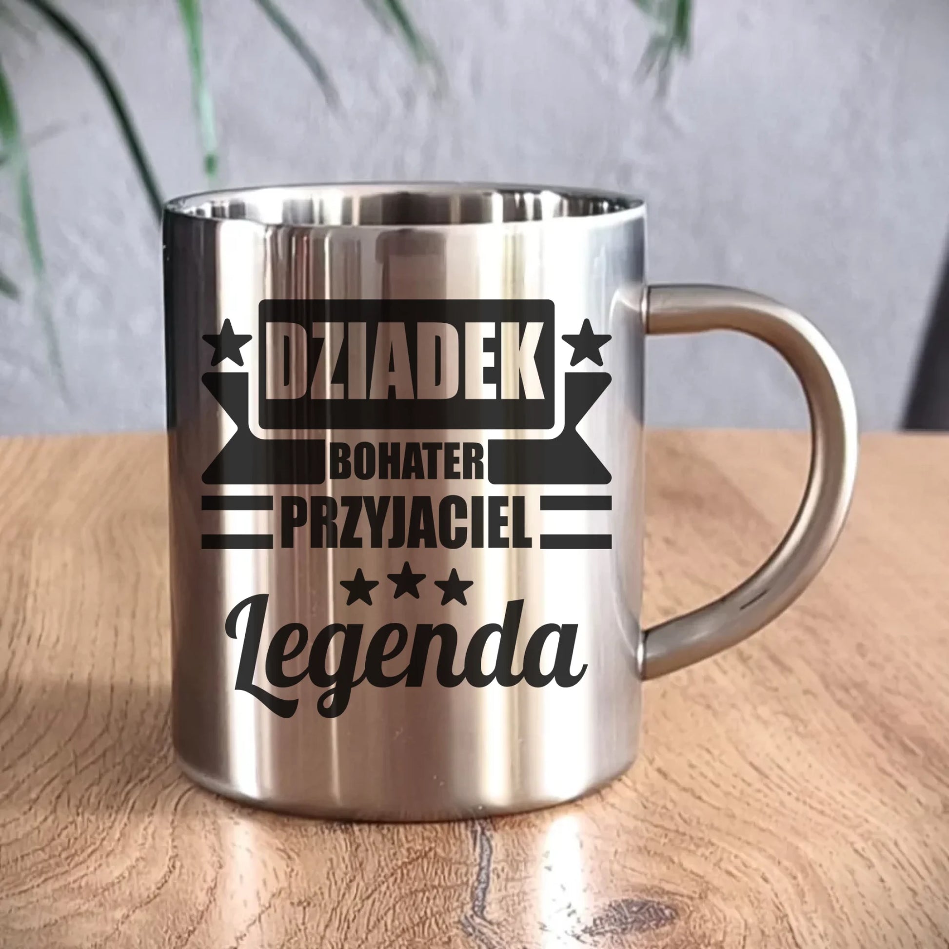 Kubek metalowy dla dziadka - Bohater przyjaciel legenda D20 - StoryCups.pl