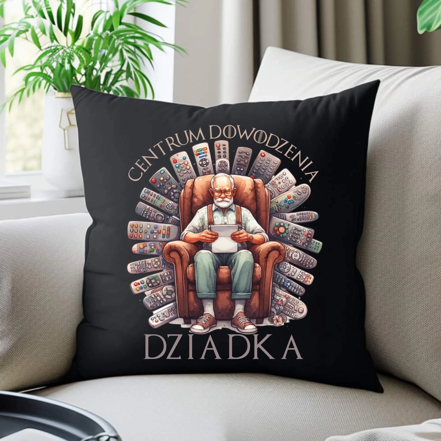 Poduszka dekoracyjna dla dziadka - Centrum dowodzenia D28 - StoryCups.pl