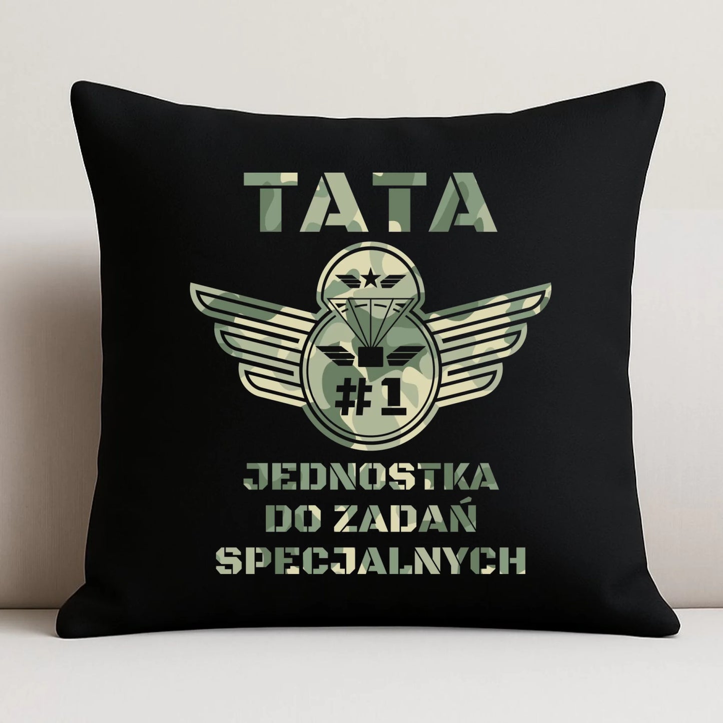 Poduszka dekoracyjna dla taty - Tata jednostka do zadań specjalnych DT42 - StoryCups.pl