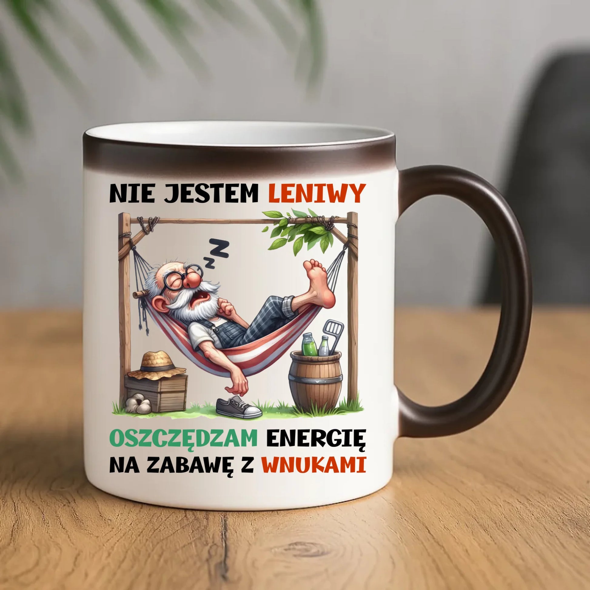Kubek magiczny dla dziadka - Nie jestem leniwy oszczędzam energię D39 - StoryCups.pl
