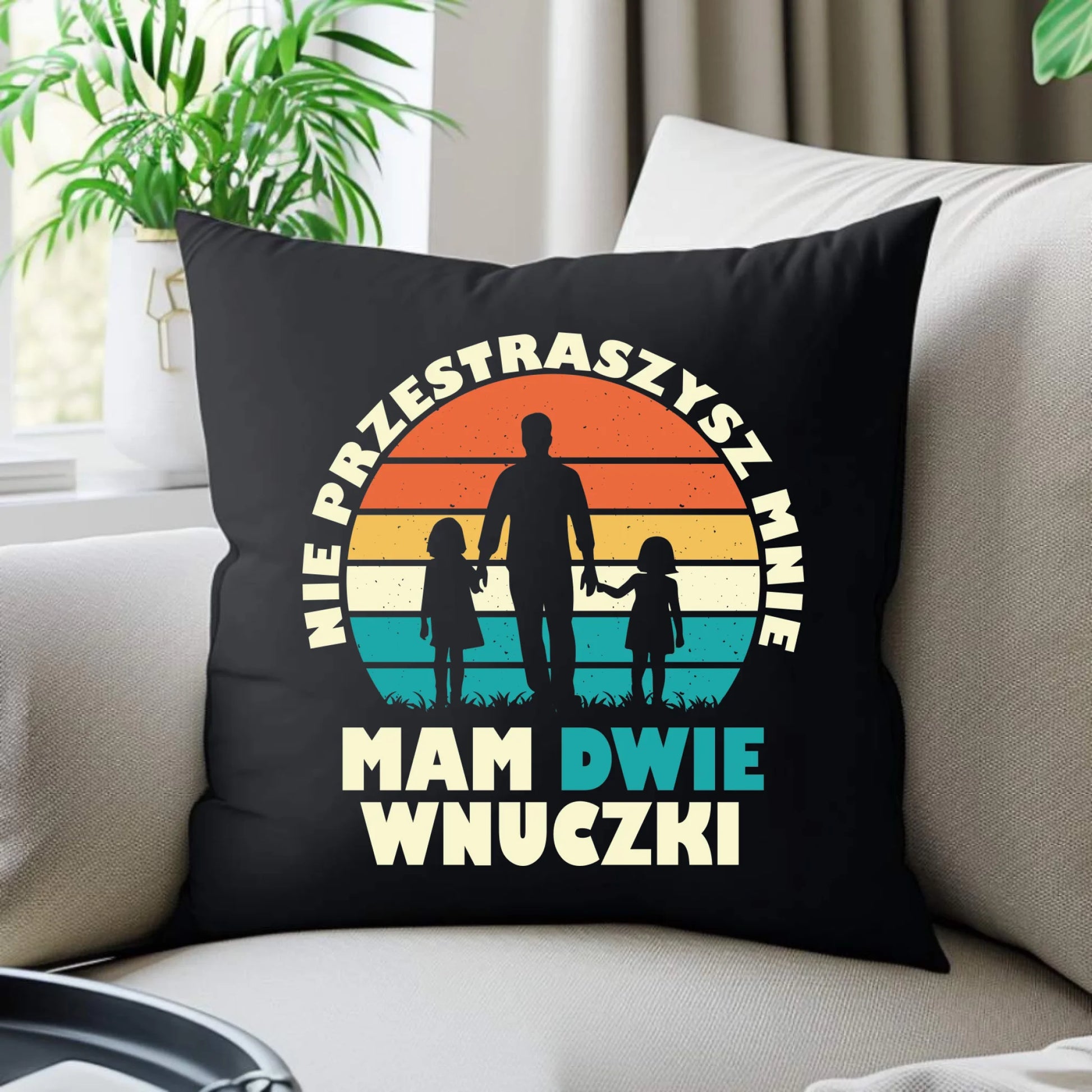Poduszka dekoracyjna dla dziadka - Nie przestraszysz mnie mam dwie wnuczki D41 - StoryCups.pl