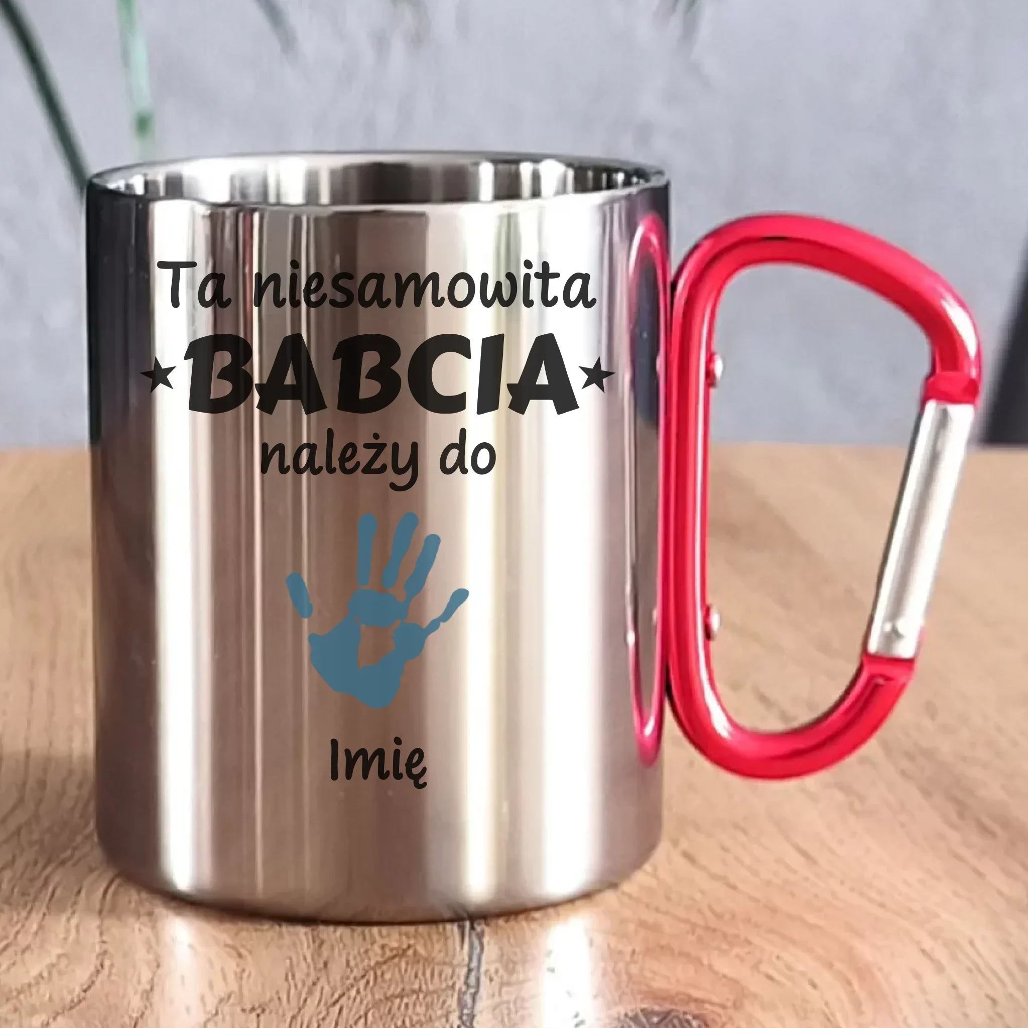 Kubek metalowy dla babci - Babcia należy do wnuków 1–6 imion – personalizowany B33 - StoryCups.pl