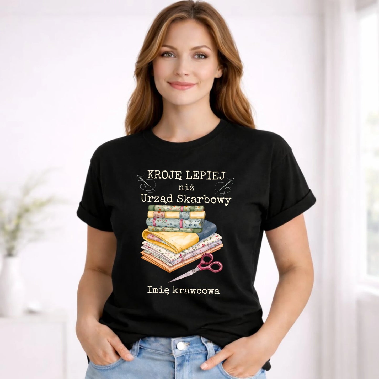 Koszulka damska szyciowa dla krawcowej - Kroję lepiej niż US - personalizowana HS33 - StoryCups.pl