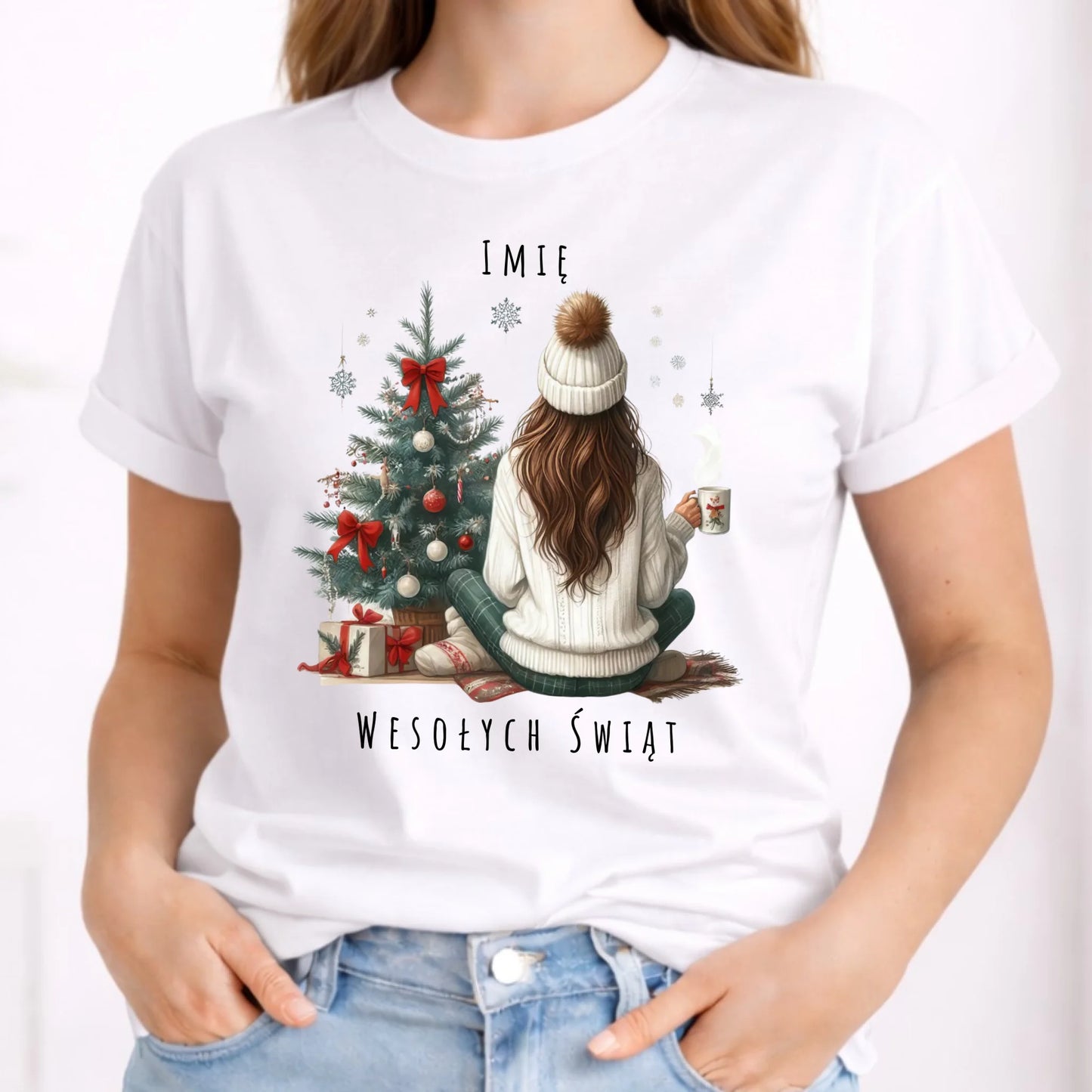 Koszulka damska świąteczna - Dziewczyna przy choince - personalizowana BN15 - StoryCups.pl