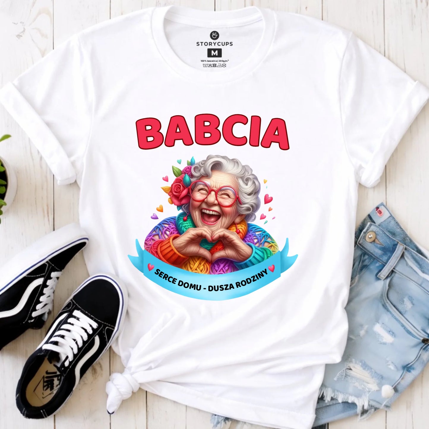 Koszulka dla babci - Babcia serce domu dusza rodziny B25 - StoryCups.pl