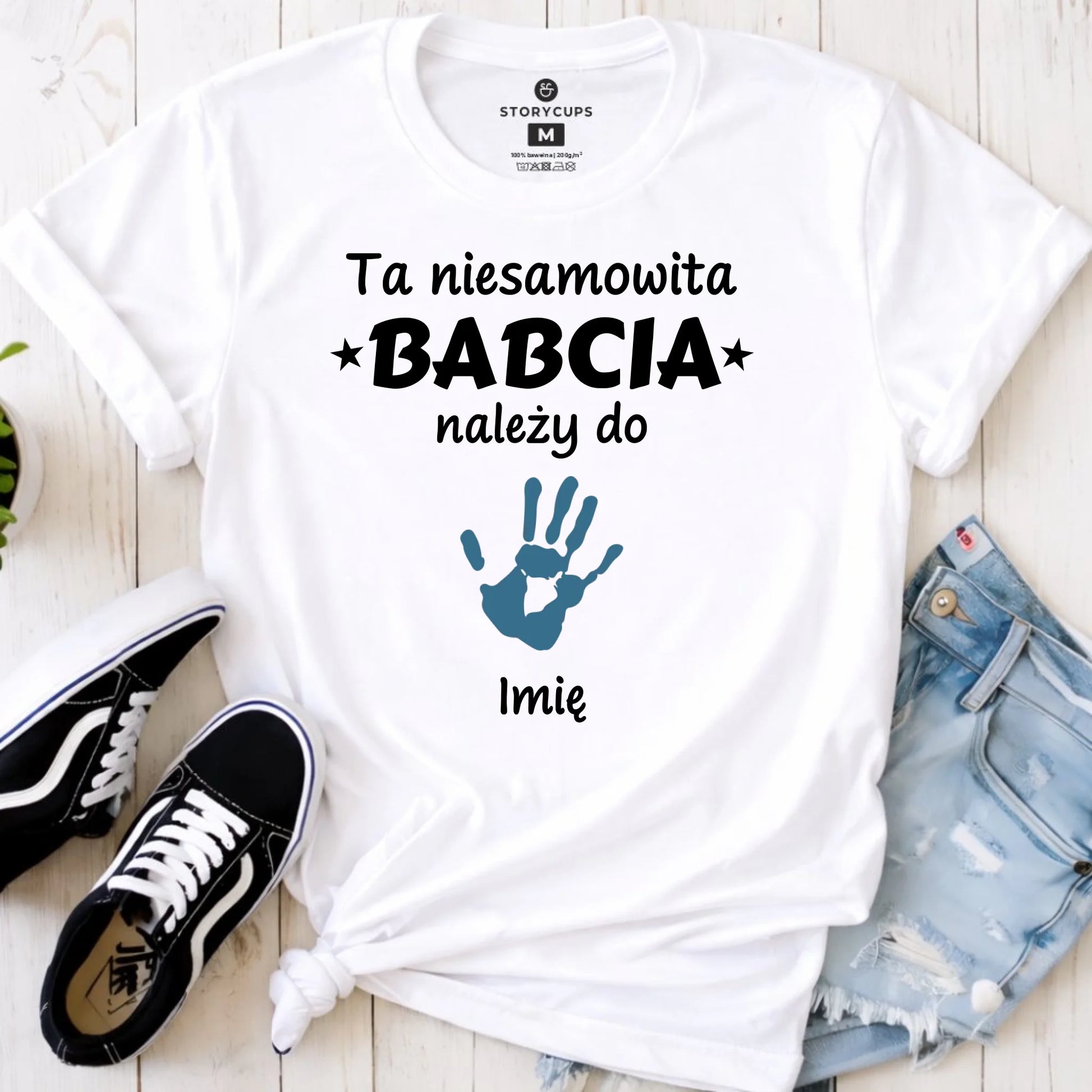 Koszulka dla babci - Babcia należy do wnuków 1–6 imion – personalizowana B33 - StoryCups.pl