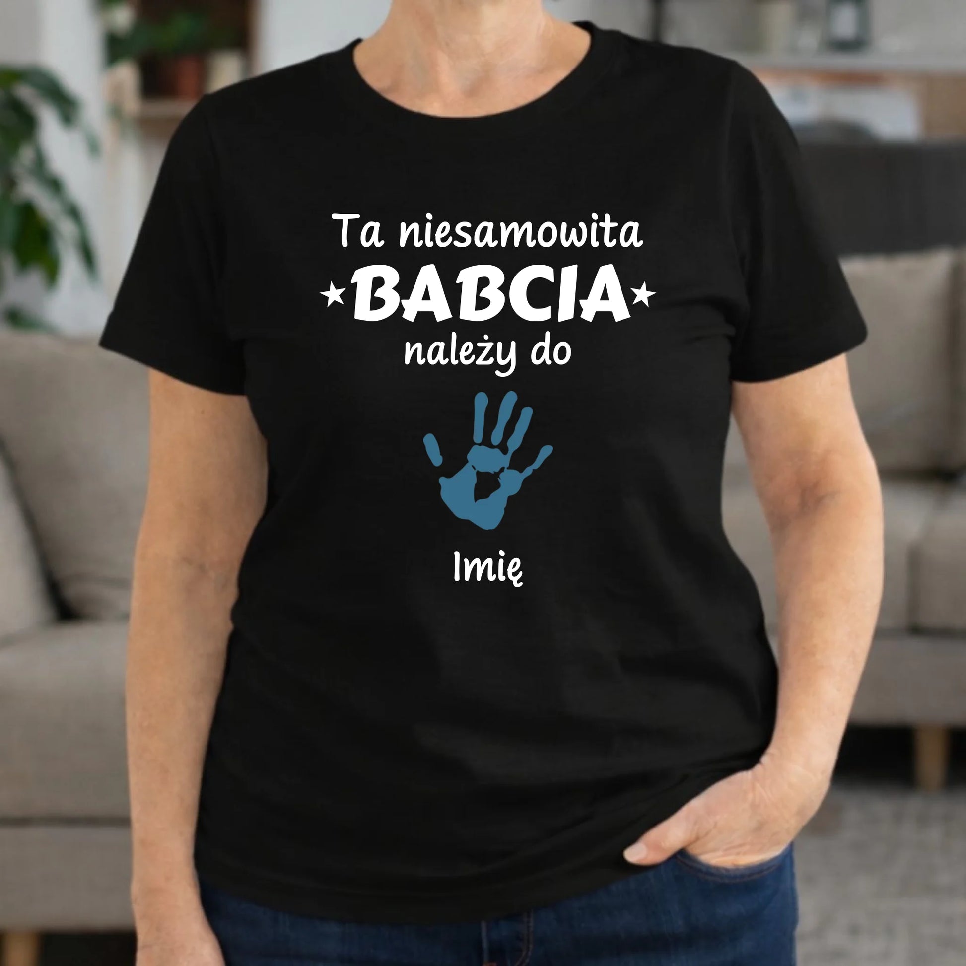 Koszulka dla babci - Babcia należy do wnuków 1–6 imion – personalizowana B33 - StoryCups.pl