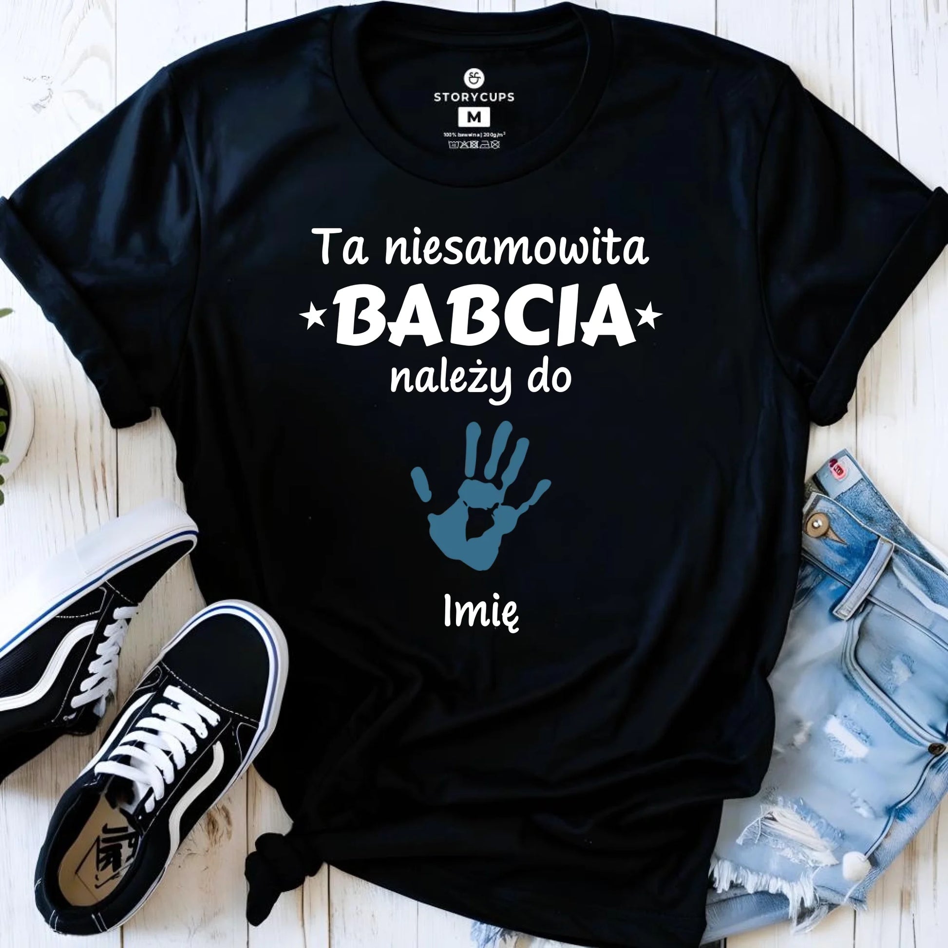 Koszulka dla babci - Babcia należy do wnuków 1–6 imion – personalizowana B33 - StoryCups.pl
