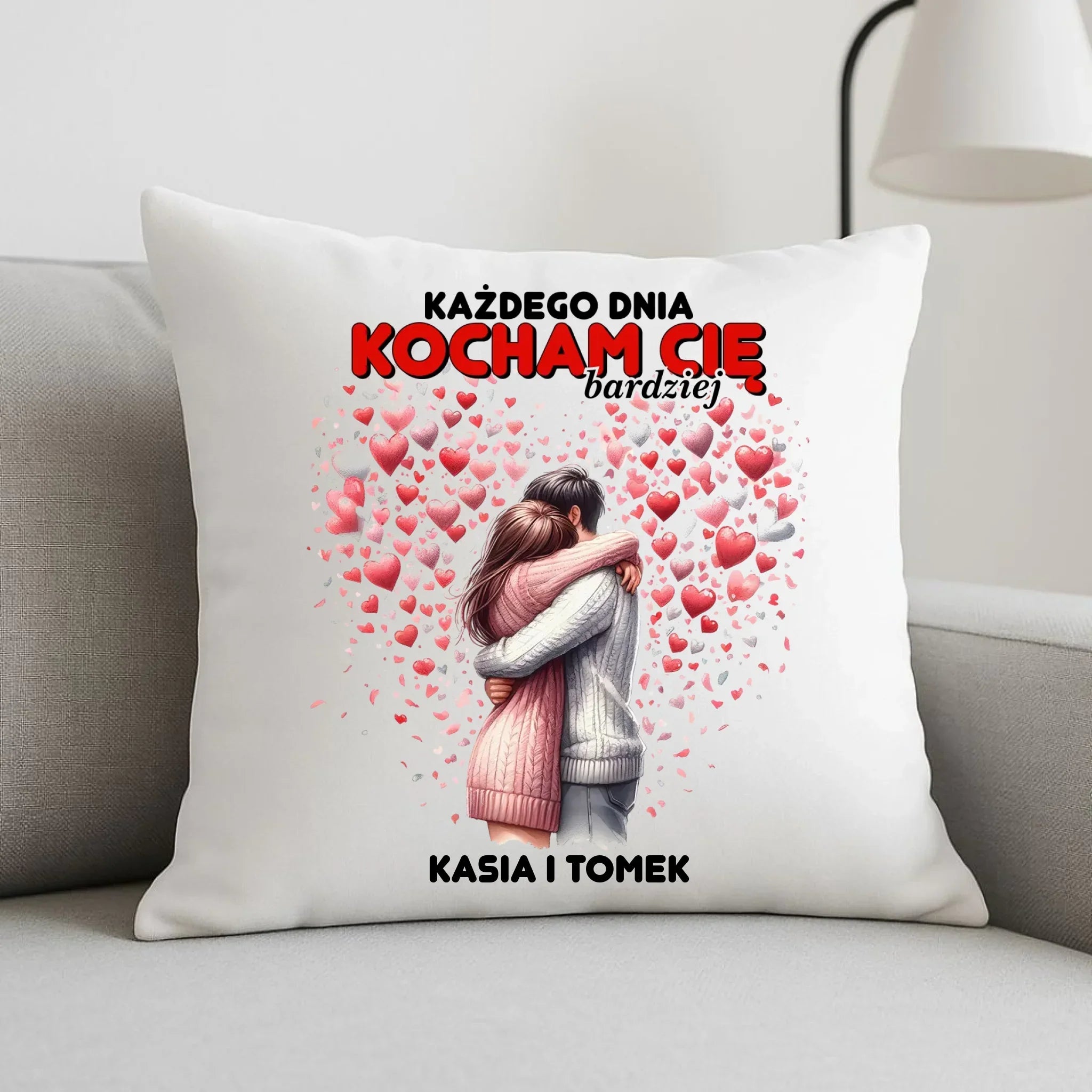 Poduszka dla par - Każdego dnia kocham Cię bardziej - personalizowana W09 - StoryCups.pl
