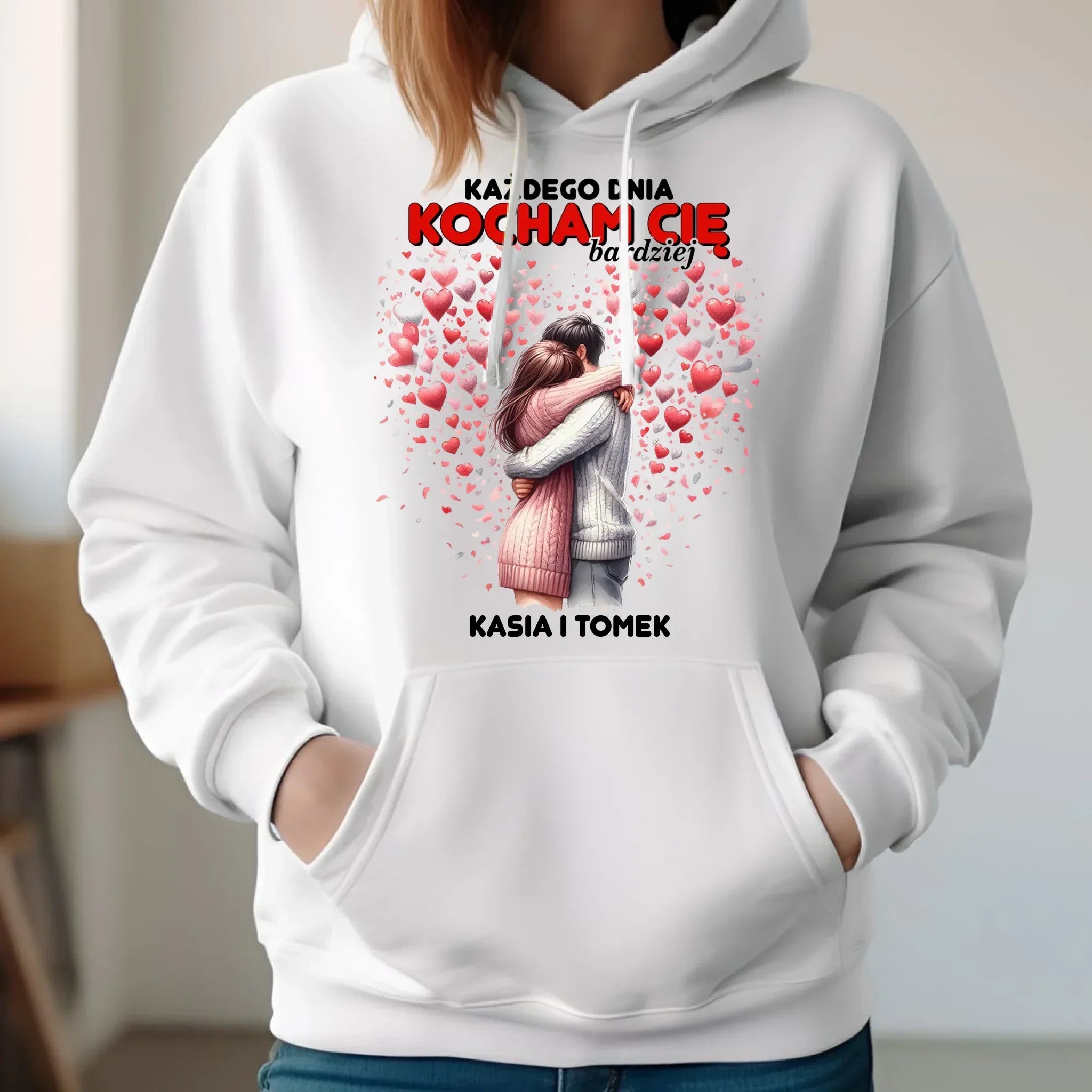 Bluza damska z kapturem dla par - Każdego dnia kocham Cię bardziej - personalizowana W09 - StoryCups.pl
