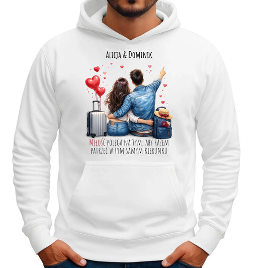 Bluza męska z kapturem dla par - Para w podróży miłość - personalizowana W12 - StoryCups.pl