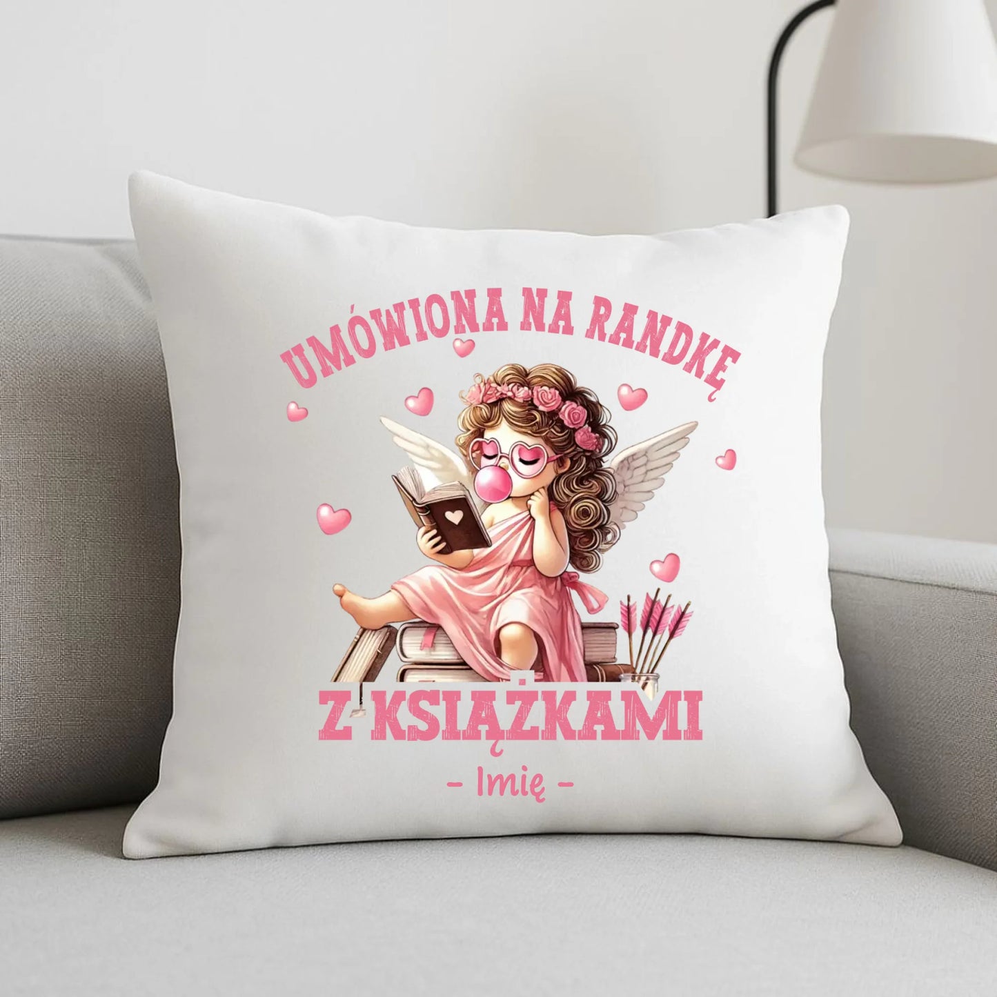 Poduszka dla czytelniczki – Umówiona na randkę z książkami - personalizowana W19 - StoryCups.pl