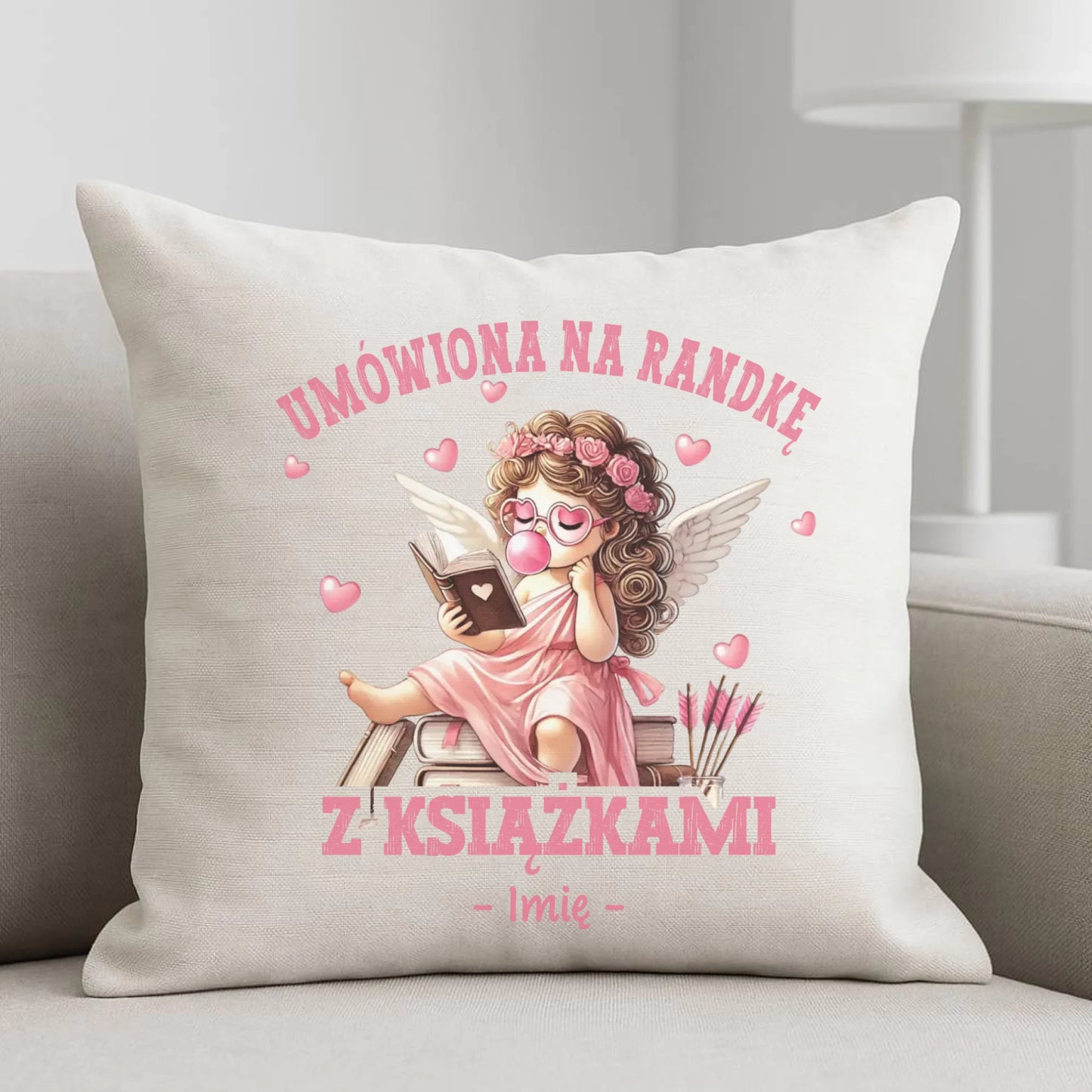 Poduszka dla czytelniczki – Umówiona na randkę z książkami - personalizowana W19 - StoryCups.pl