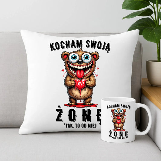 Zestaw poduszka i kubek dla męża - Kocham swoją żonę W23 - StoryCups.pl
