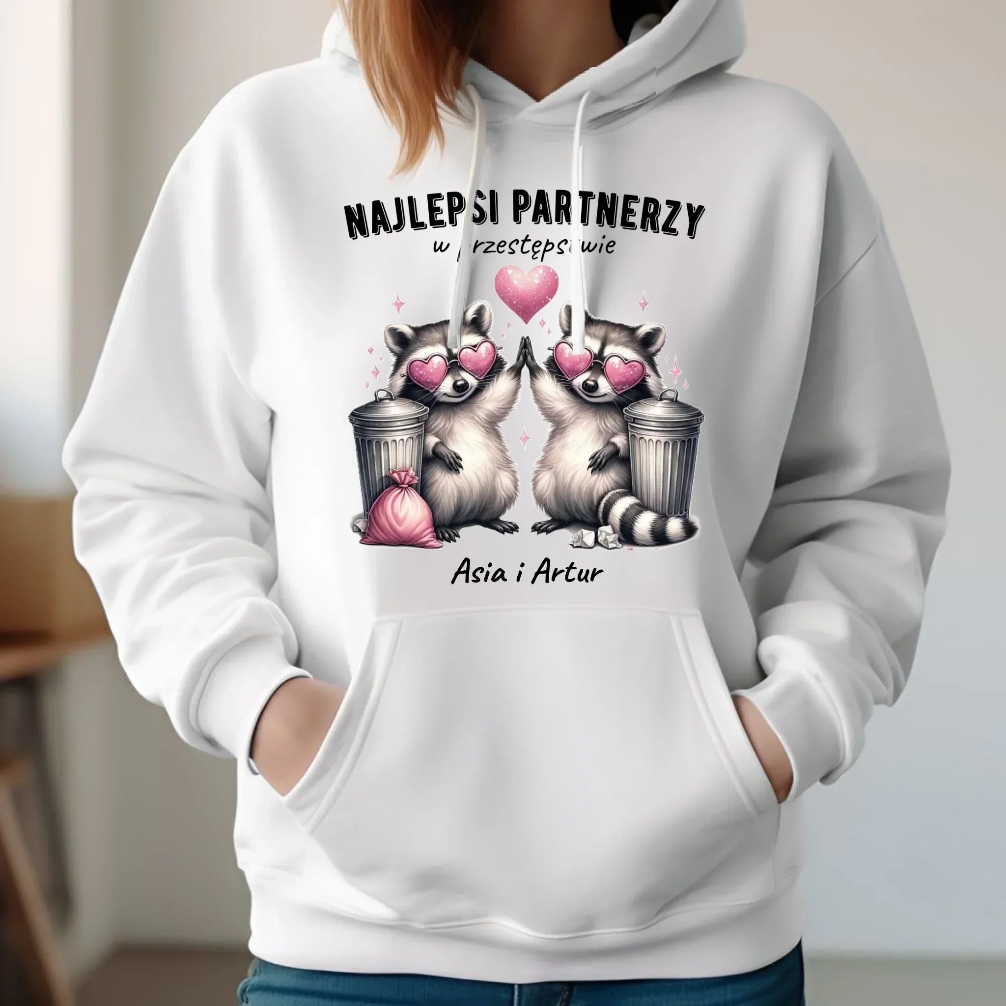 Bluza damska z kapturem dla par - Najlepsi partnerzy w przestępstwie - personalizowana W27 - StoryCups.pl