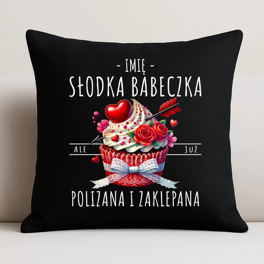 Poduszka dekoracyjna - Słodka babeczka polizana i zaklepana - personalizowana W37 - StoryCups.pl