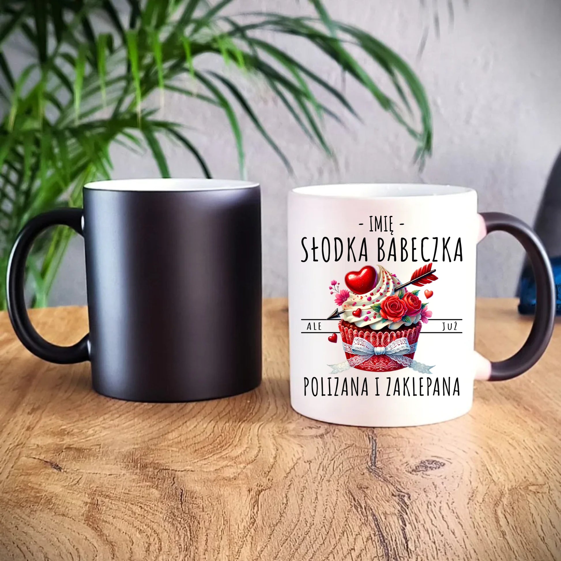 Kubek magiczny - Słodka babeczka polizana i zaklepana - personalizowany W37 - StoryCups.pl