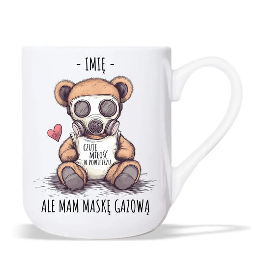 Kubek elegant - Miś w masce gazowej - Czuję miłość w powietrzu - personalizowany W38 - StoryCups.pl