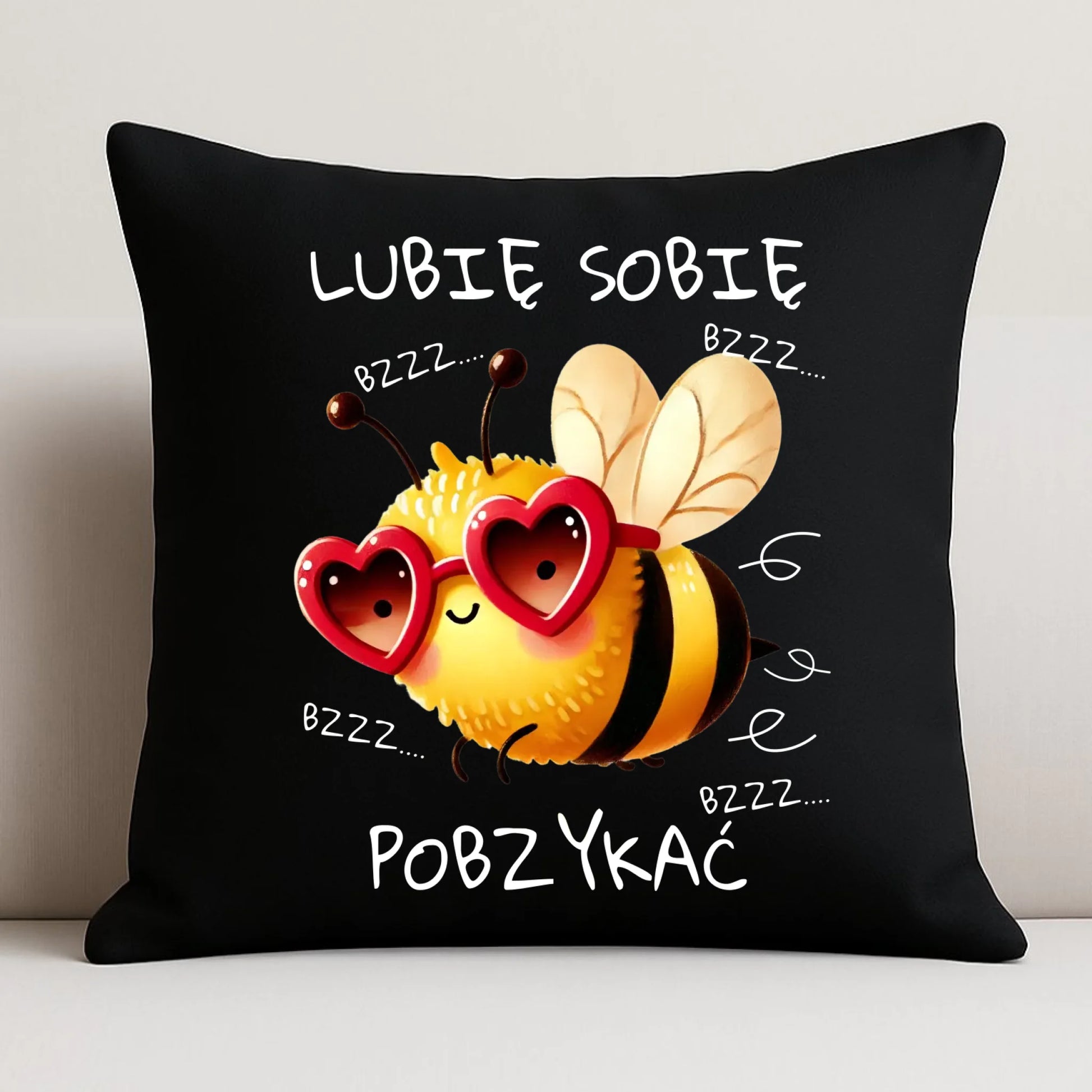 Poduszka dekoracyjna - Lubię sobie pobzykać W51 - StoryCups.pl
