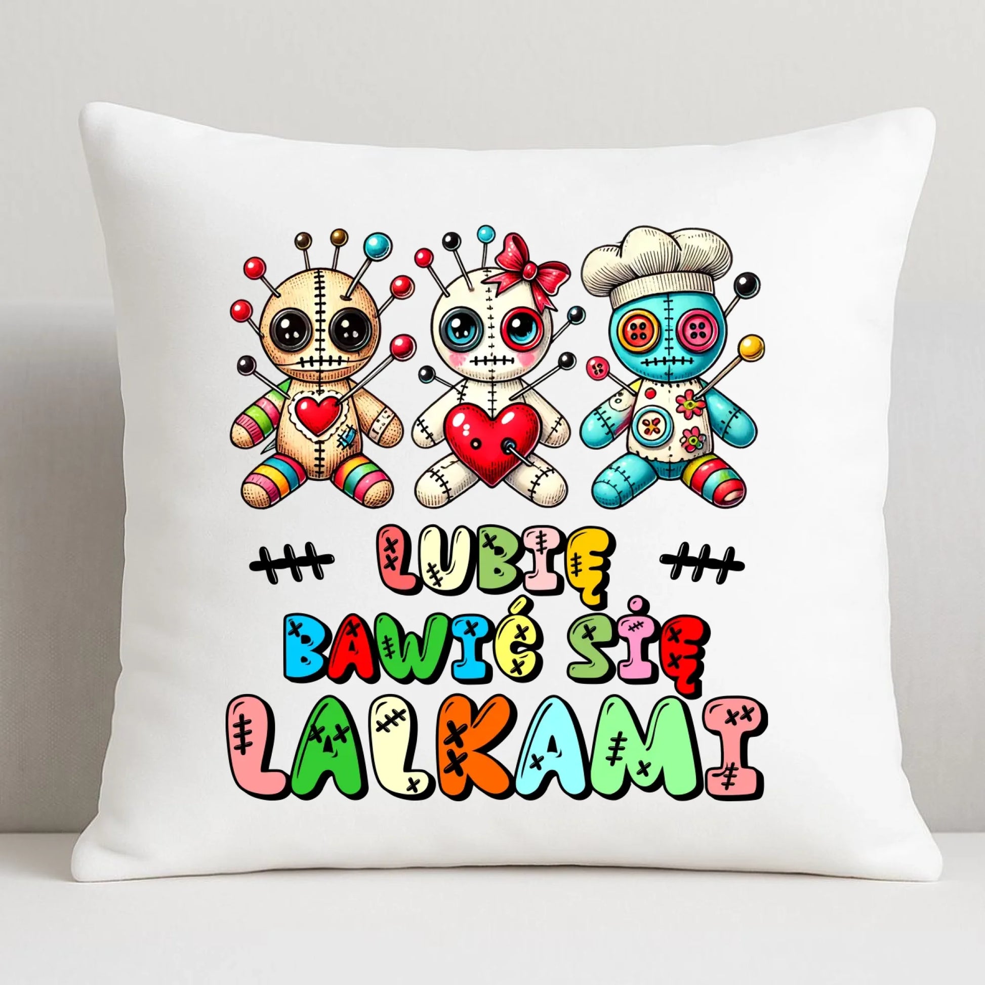 Poduszka - Voodoo Lubię bawić się lalkami W52 - StoryCups.pl