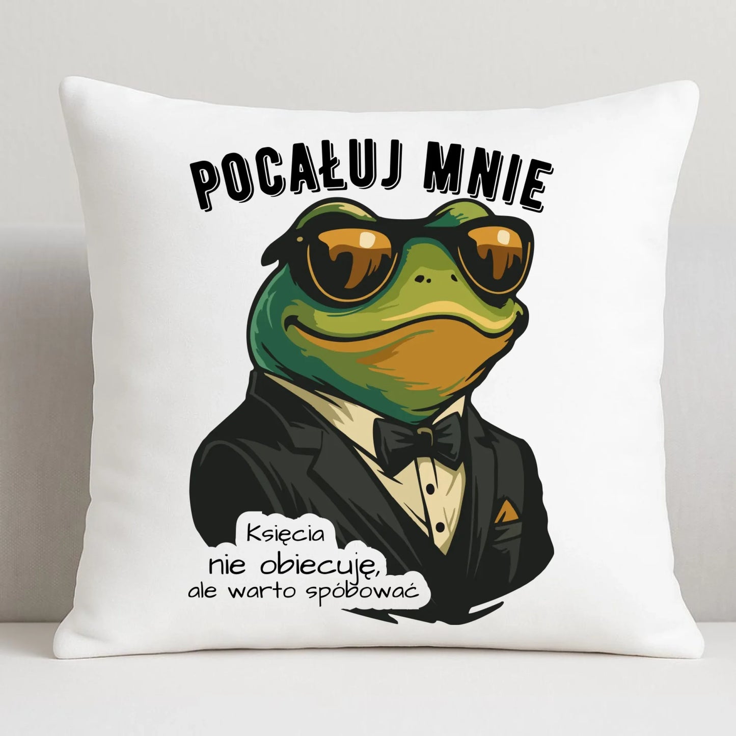 Poduszka - Żaba w garniturze pocałuj mnie W55 - StoryCups.pl