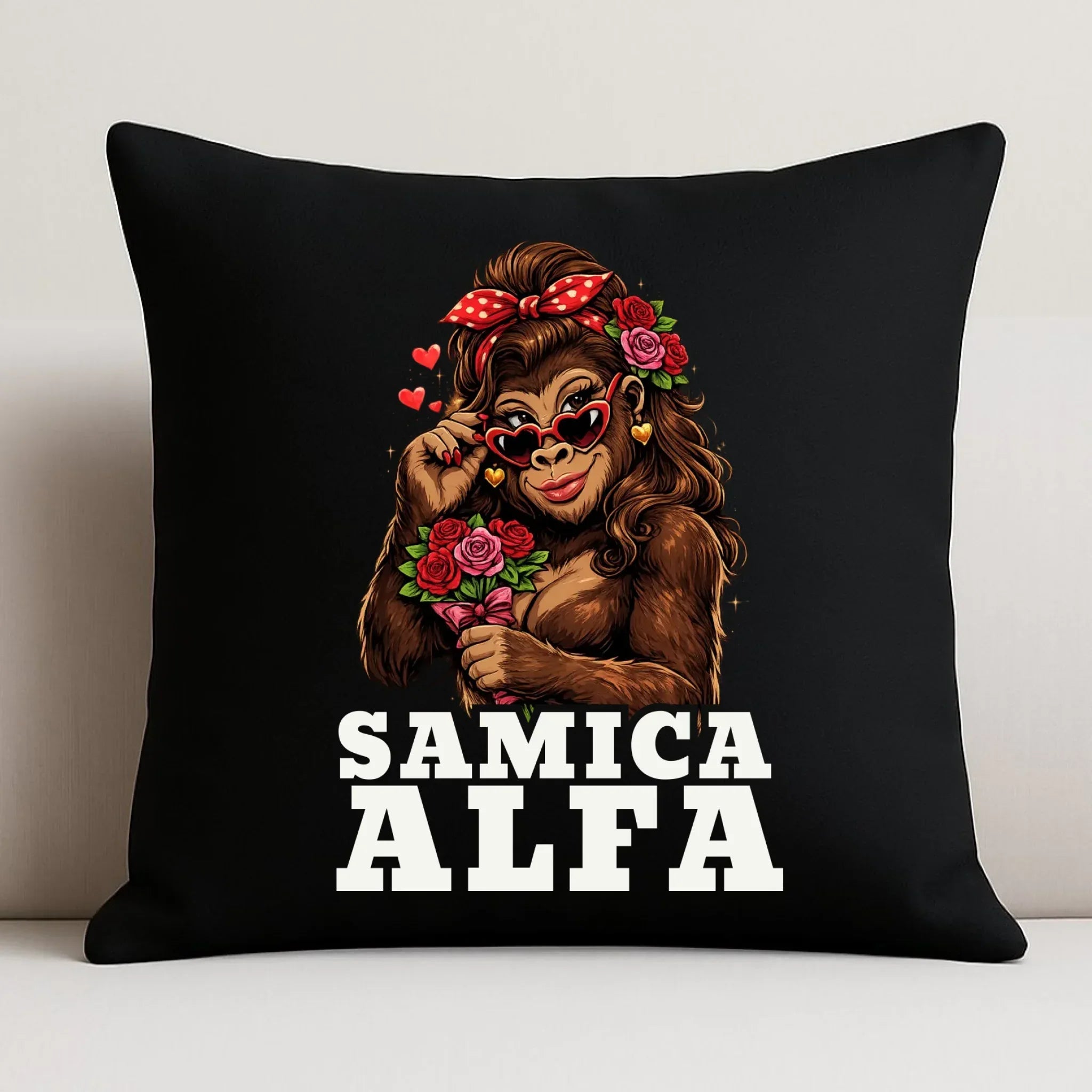Poduszka dekoracyjna dla niej - Samica Alfa W75 - StoryCups.pl