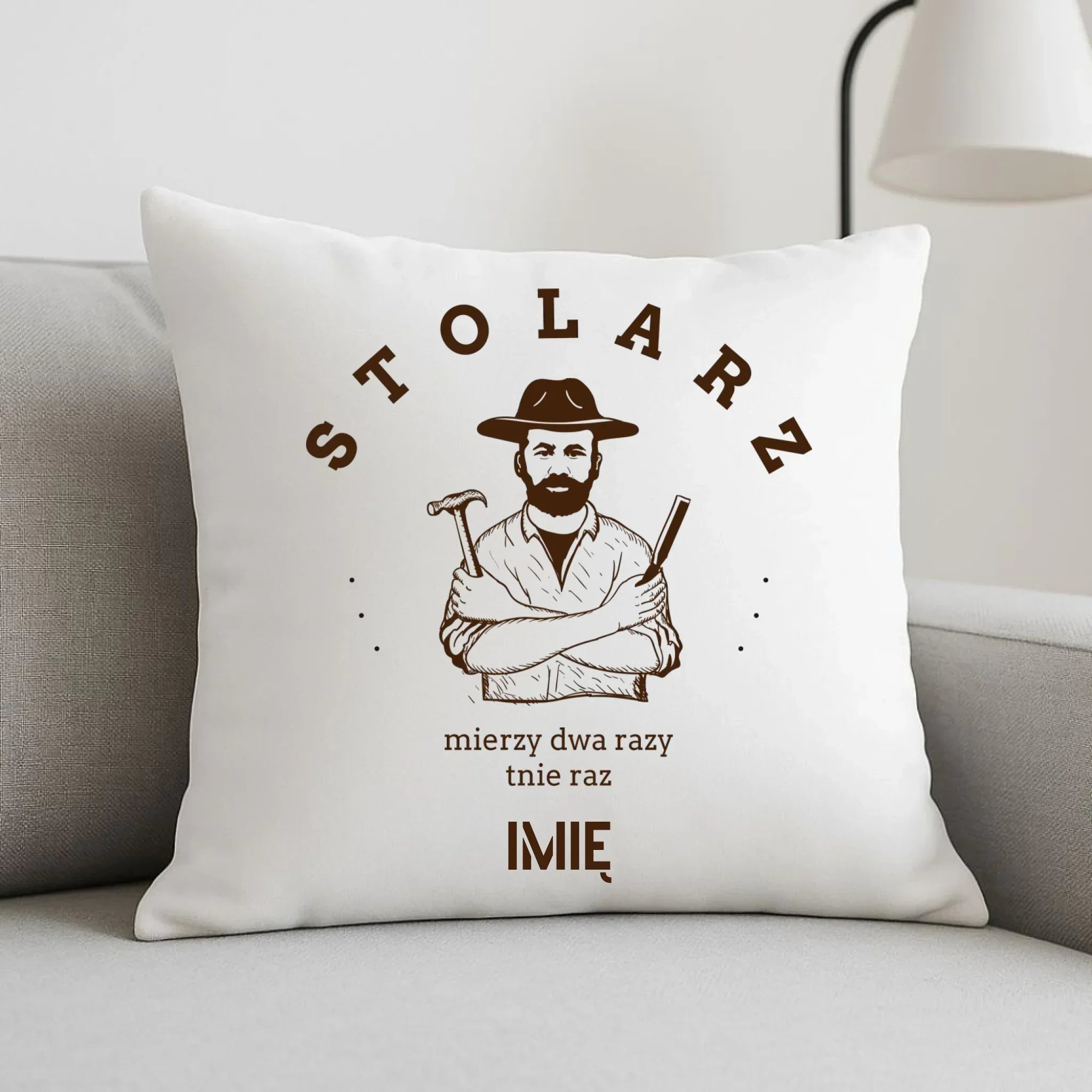 Poduszka dla stolarza - Mierzy dwa razy tnie raz - personalizowana ZS02 - StoryCups.pl