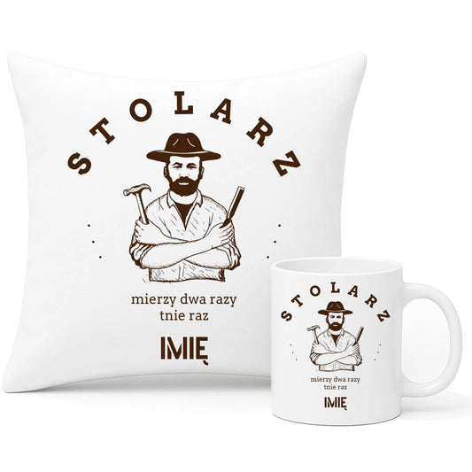 Zestaw poduszka i kubek dla stolarza - Mierzy dwa razy tnie raz - personalizowany ZS02 - StoryCups.pl