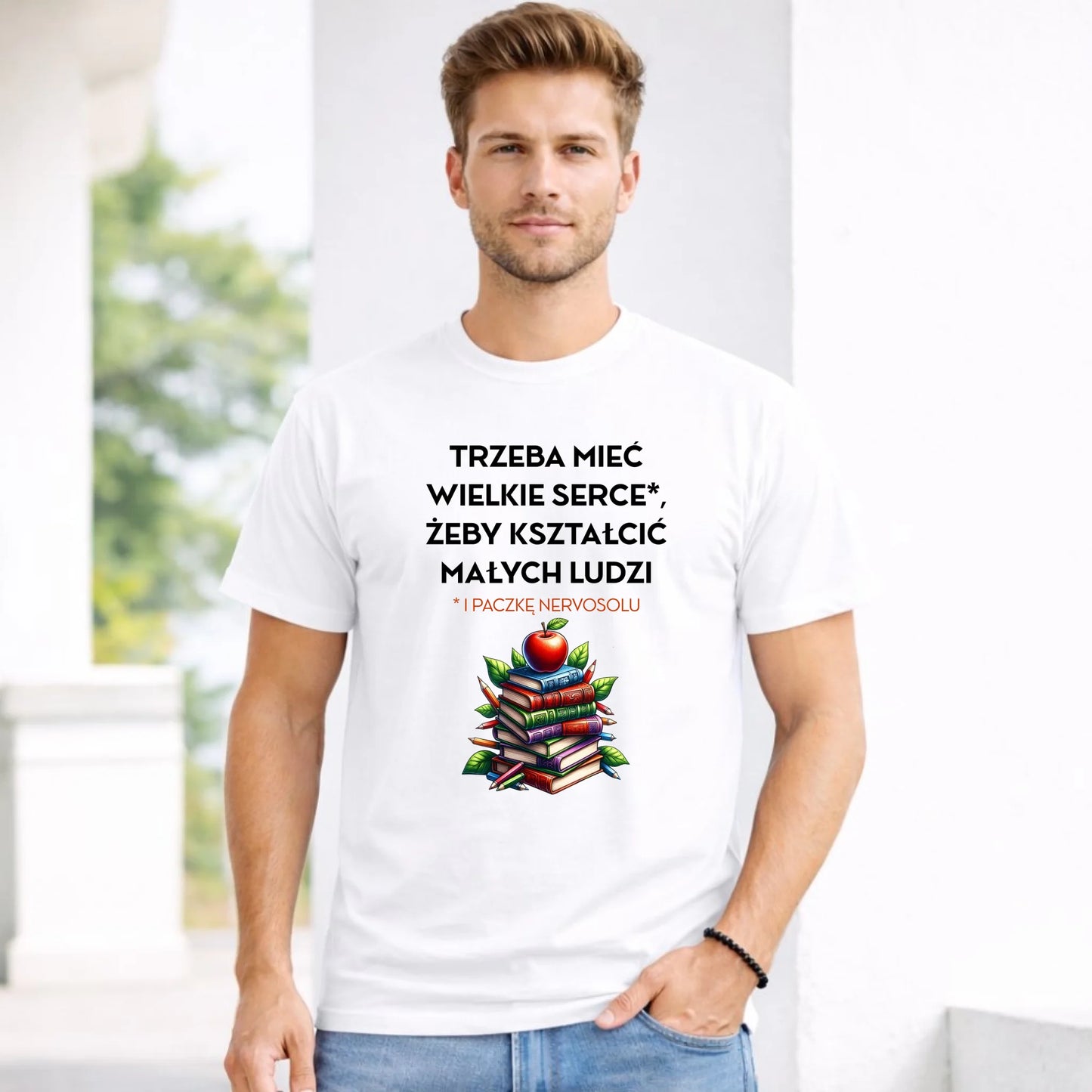 Koszulka męska dla nauczyciela - Trzeba mieć wielkie serce i paczkę nervosolu N73 - StoryCups.pl