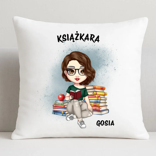 Poduszka - Książkara - Prezent dla miłośniczki czytania książek - personalizowana DZ03