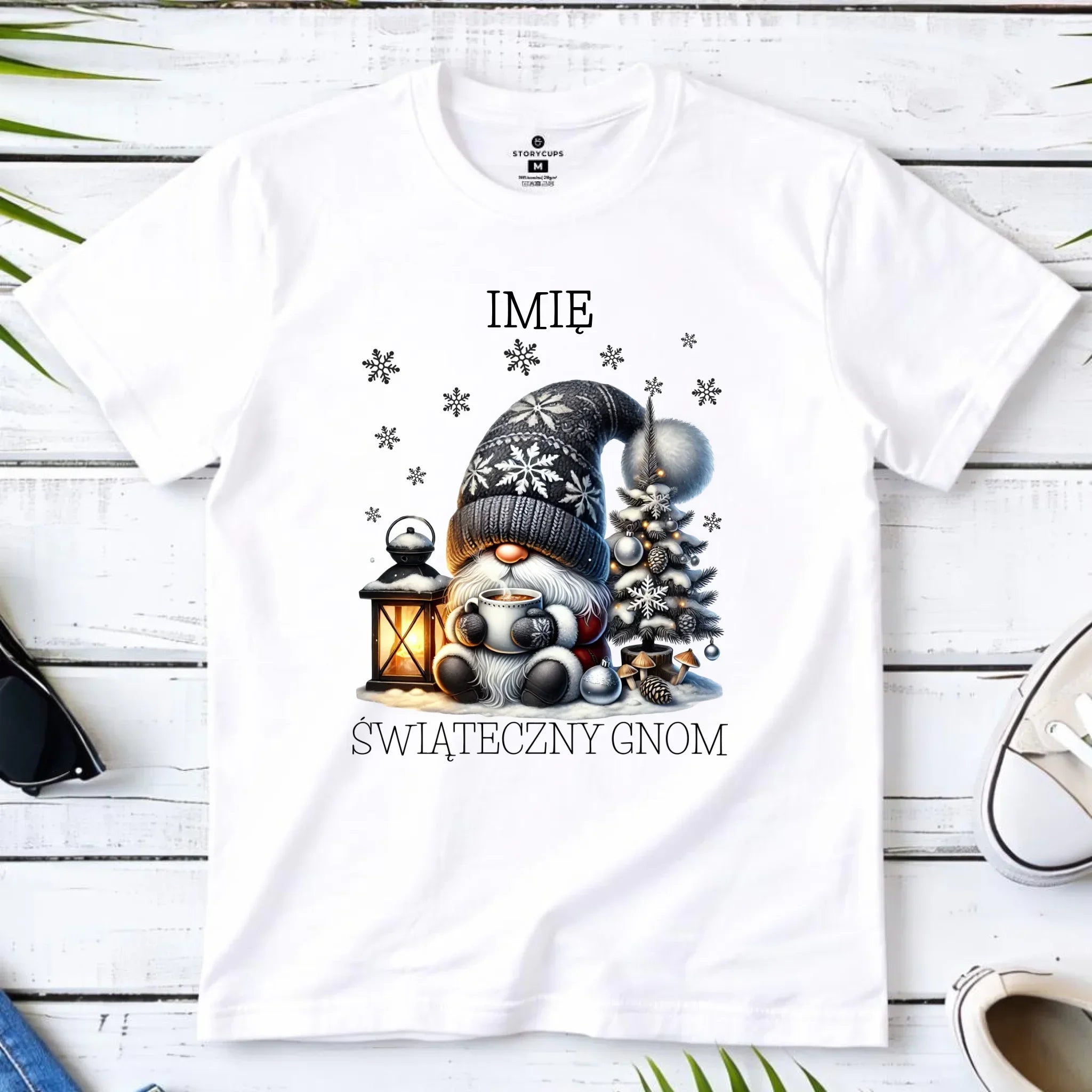 Koszulka dziecięca świąteczna - Gnom z czekoladą - personalizowana BN41 - StoryCups.pl