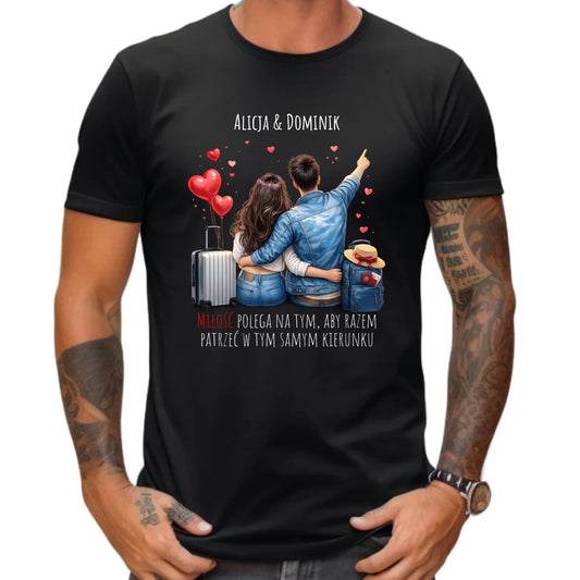 Koszulka męska - Para w podróży miłość - personalizowana W12 - StoryCups.pl