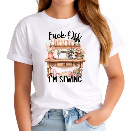Koszulka damska szyciowa dla krawcowej - Fck off im sewing HS16 - StoryCups.pl
