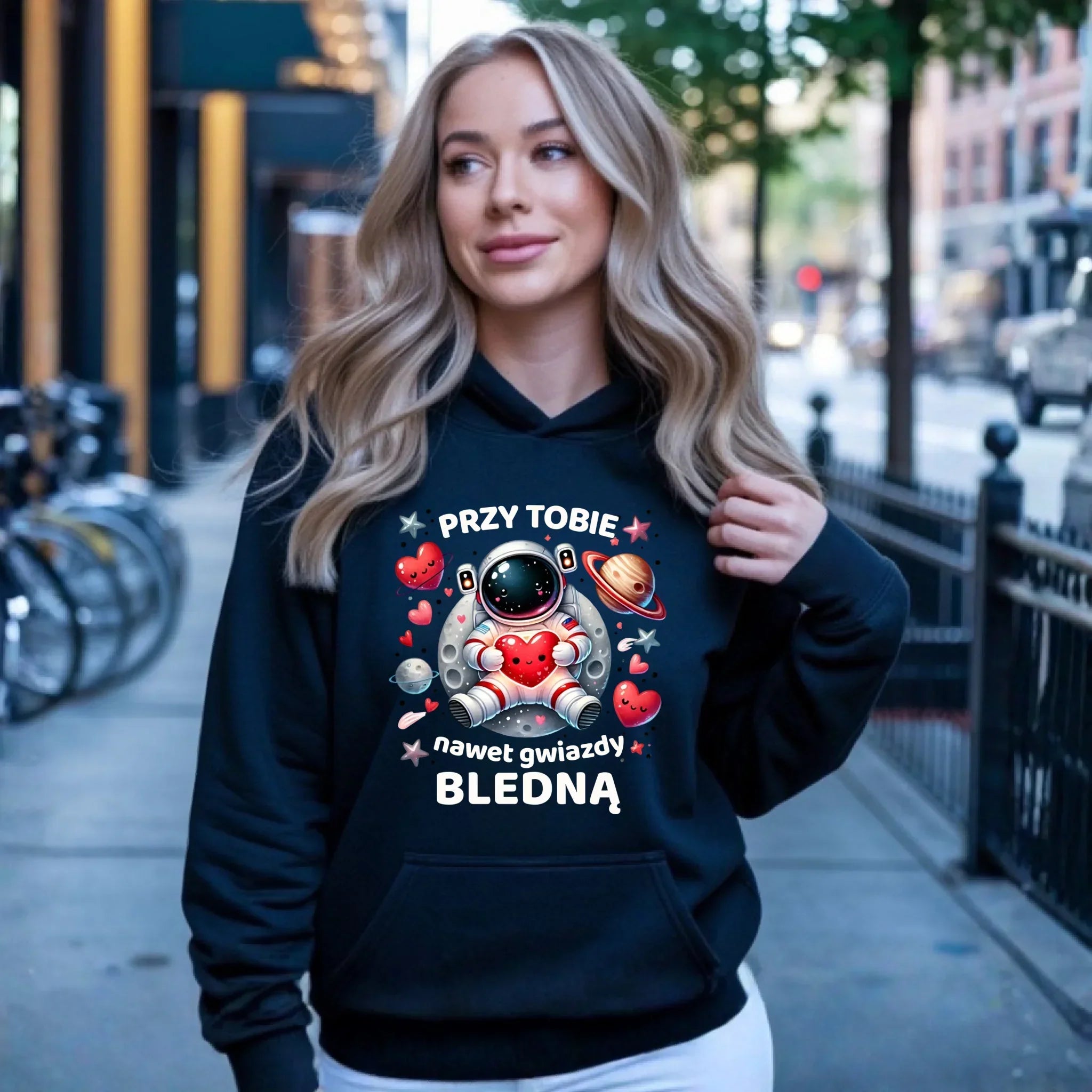Bluza damska z kapturem - Przy Tobie nawet gwiazdy bledną W57 - StoryCups.pl