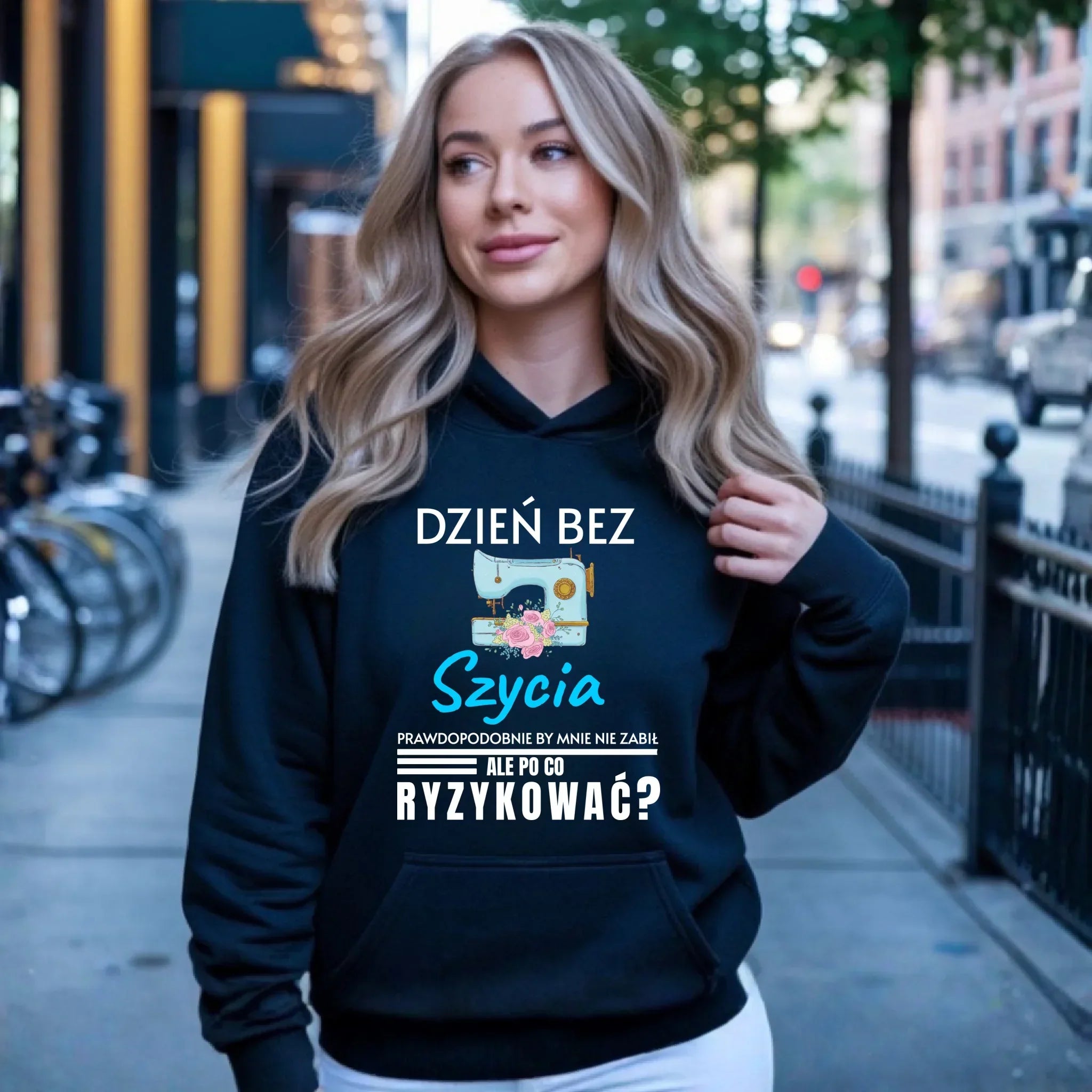 Bluza damska z kapturem szyciowa dla krawcowej - Dzień bez szycia HS24 - StoryCups.pl