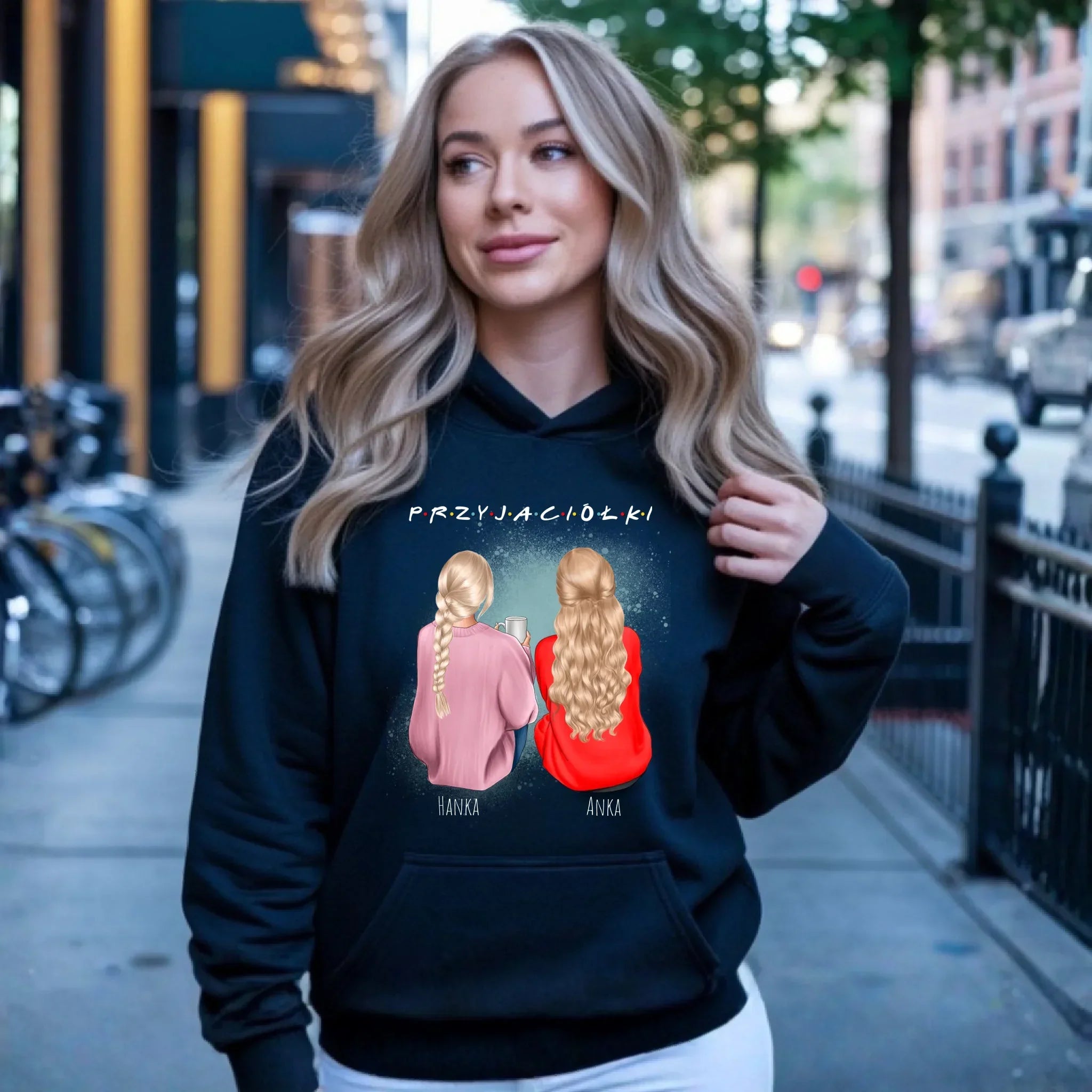 Bluza damska z kapturem - prezent dla przyjaciółki - personalizowane postacie 2-4 osoby PR02 - StoryCups.pl