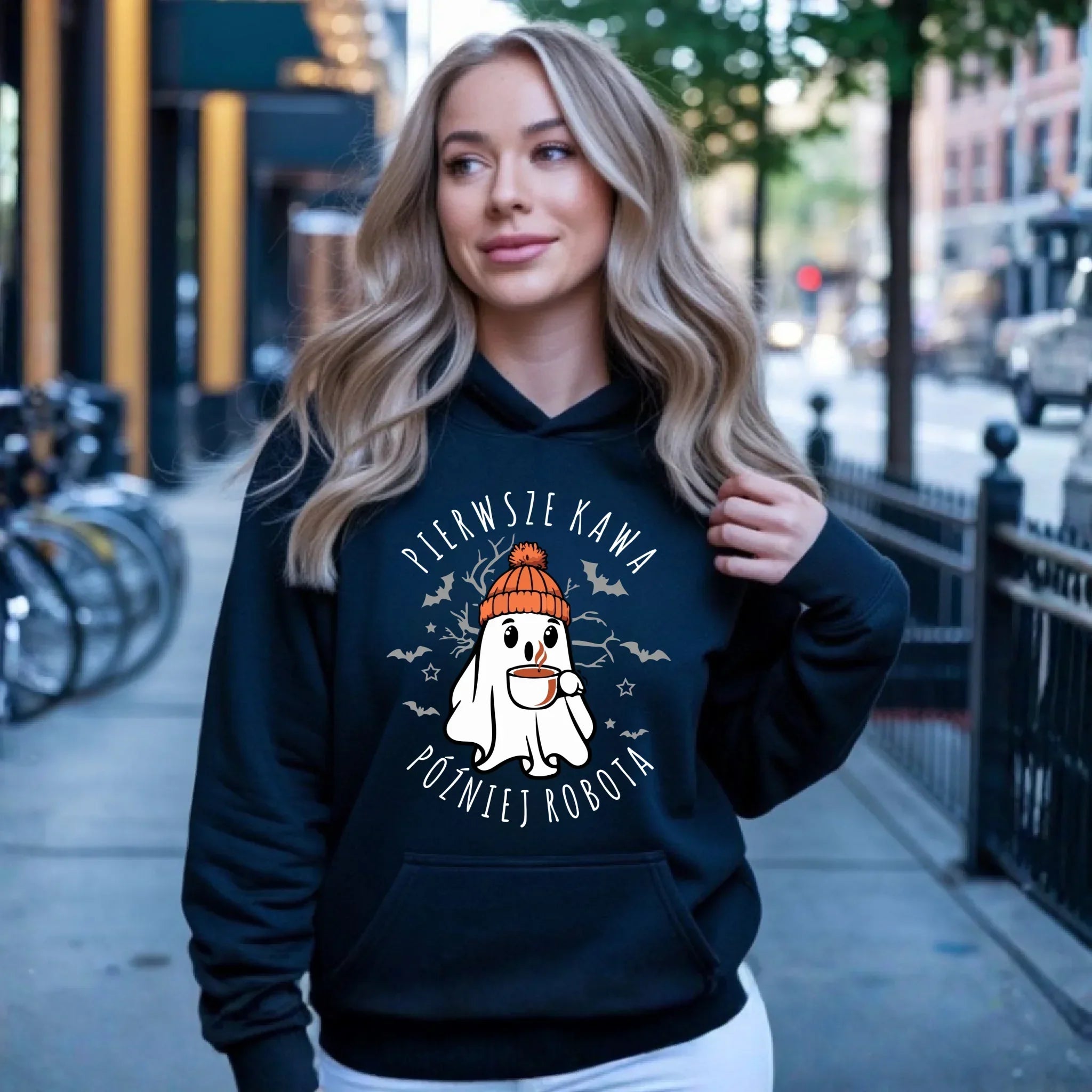 Bluza damska z kapturem na Halloween - Duch z kawą - Pierwsze kawa później robota HL01 - StoryCups.pl