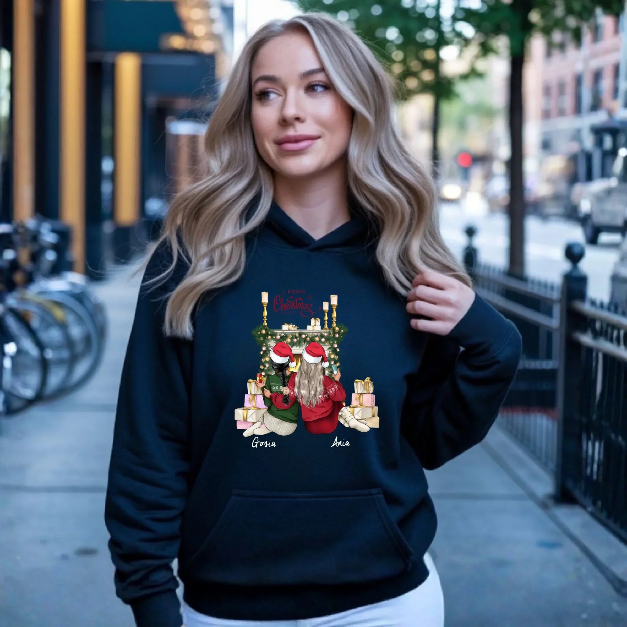 Bluza damska z kapturem świąteczna - prezent dla przyjaciółki - personalizowane postacie 2-4 osoby PR04 - StoryCups.pl