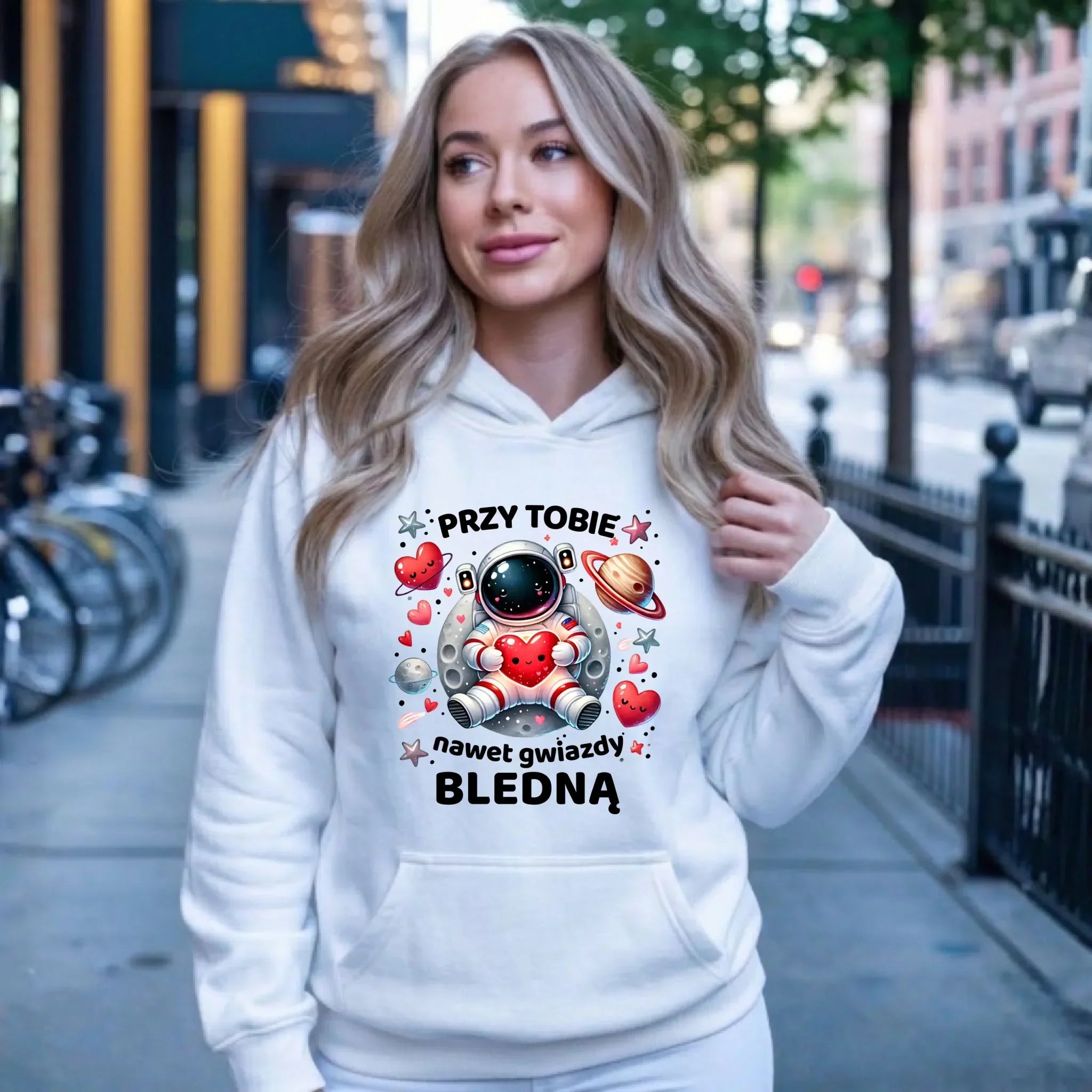 Bluza damska z kapturem - Przy Tobie nawet gwiazdy bledną W57 - StoryCups.pl