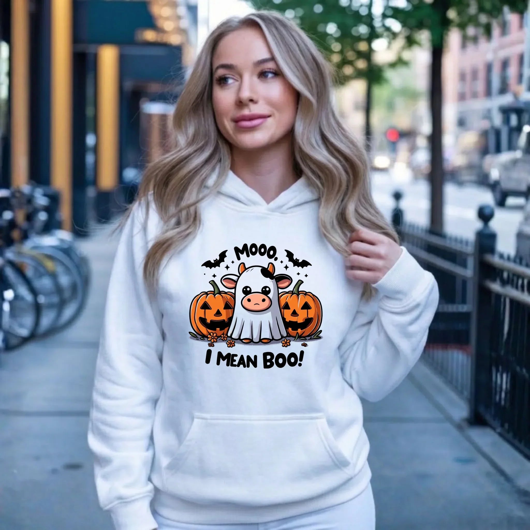 Bluza damska z kapturem na Halloween - Mooo I mean Boo! - z dynią i duchem HL14 - StoryCups.pl