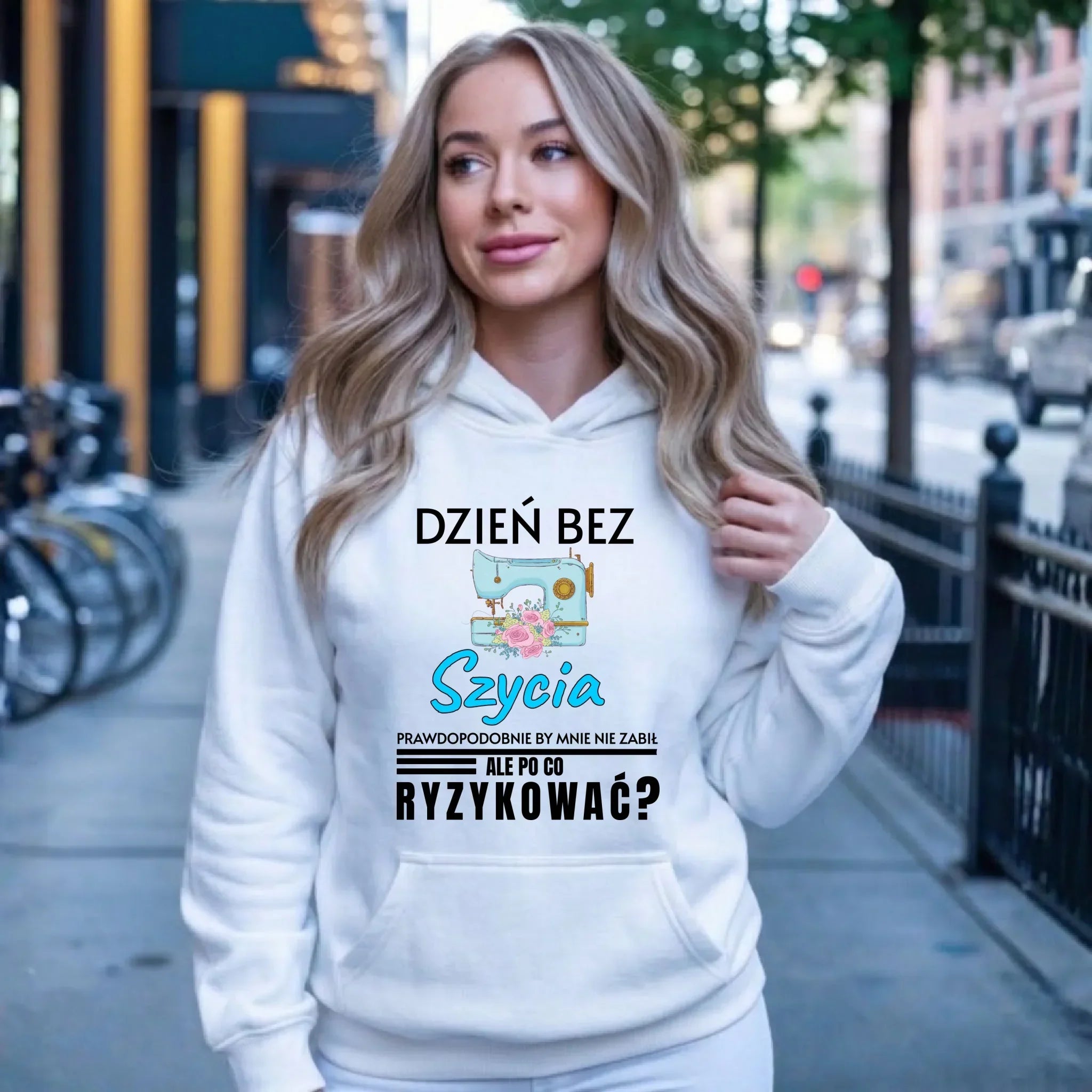Bluza damska z kapturem szyciowa dla krawcowej - Dzień bez szycia HS24 - StoryCups.pl