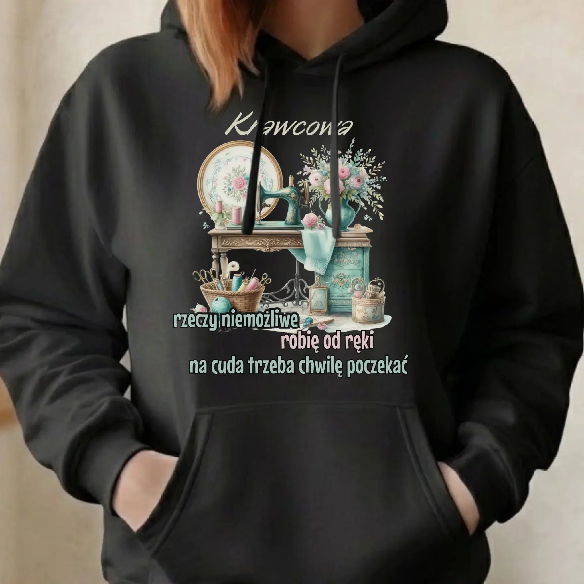 Bluza damska z kapturem szyciowa dla krawcowej - Rzeczy niemożliwe HS35 - StoryCups.pl