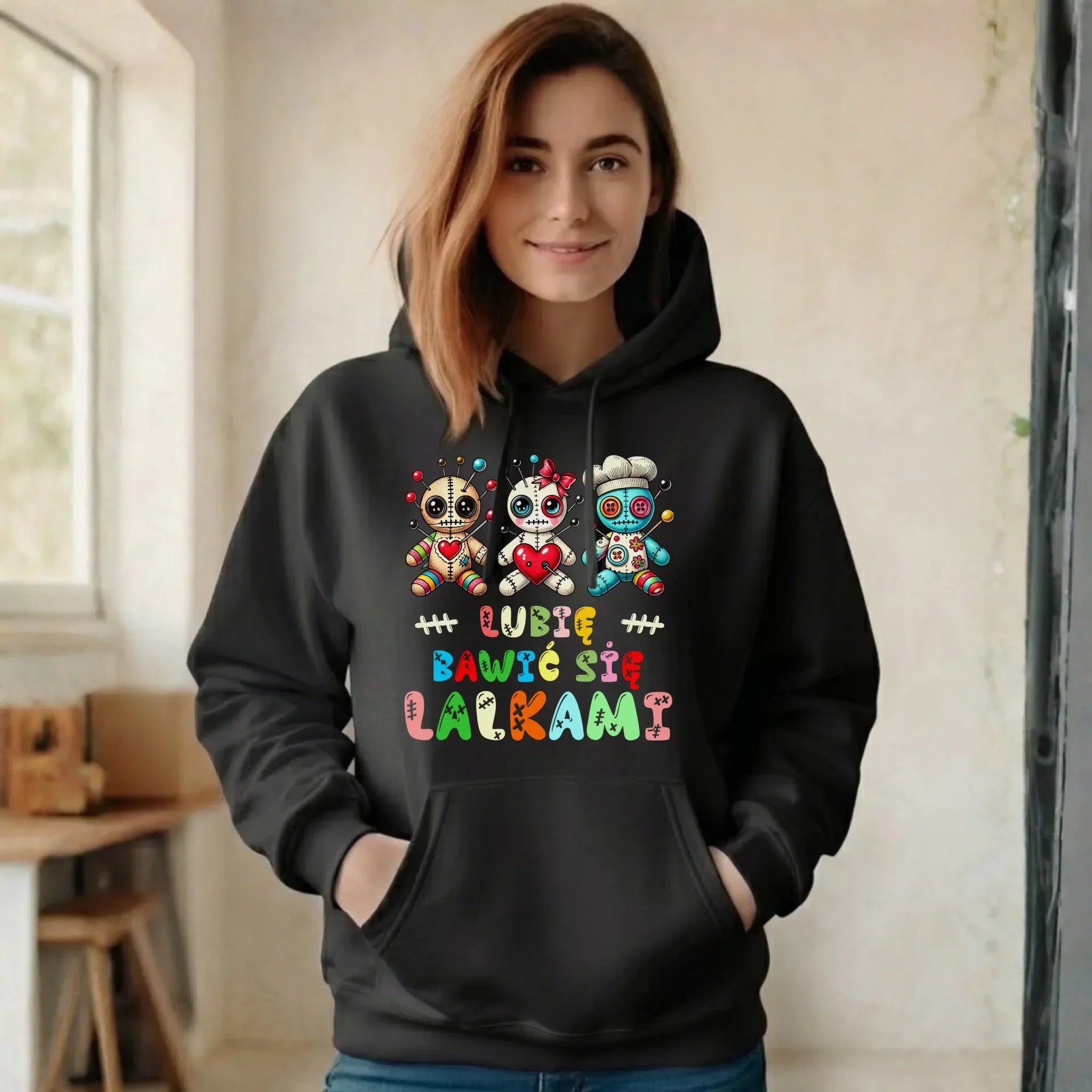 Bluza damska z kapturem - Voodoo Lubię bawić się lalkami W52 - StoryCups.pl